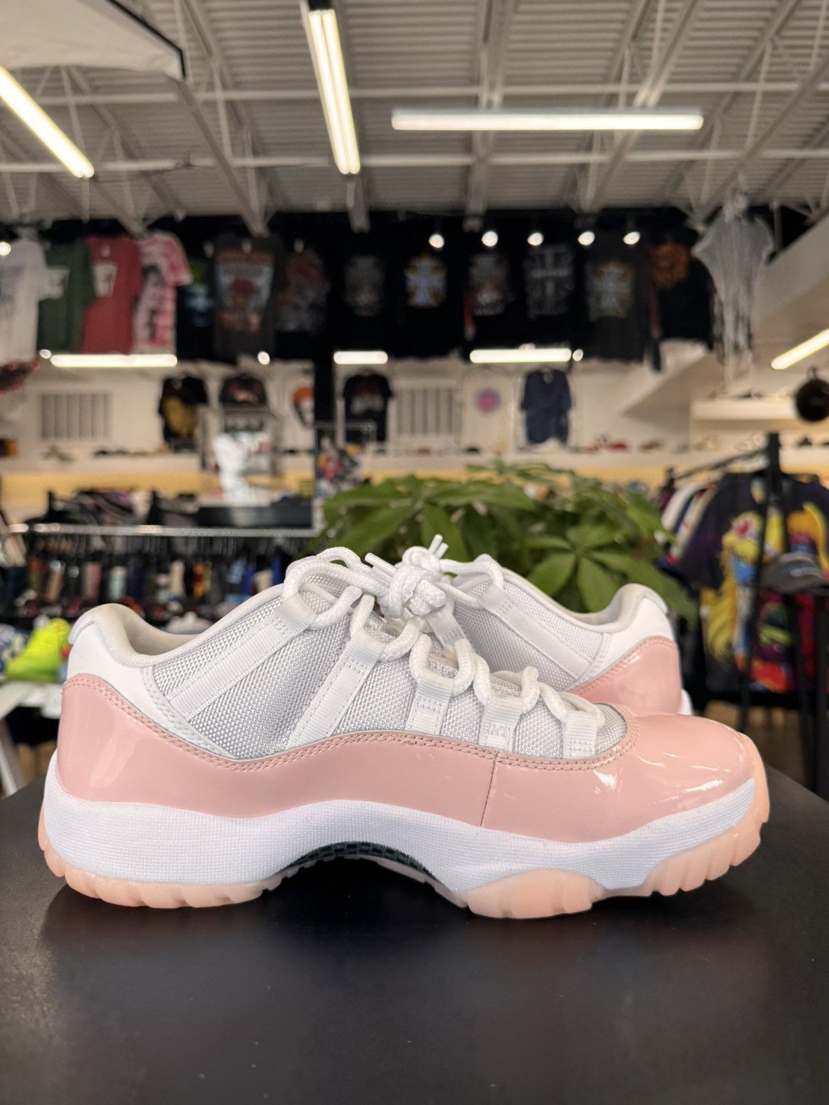 Jordan Brand Air Jordan 11 Low Legend Pink Size 9W/7.5M (2024) Size US 7.5 / EU 40-41 - 3 Thumbnail
