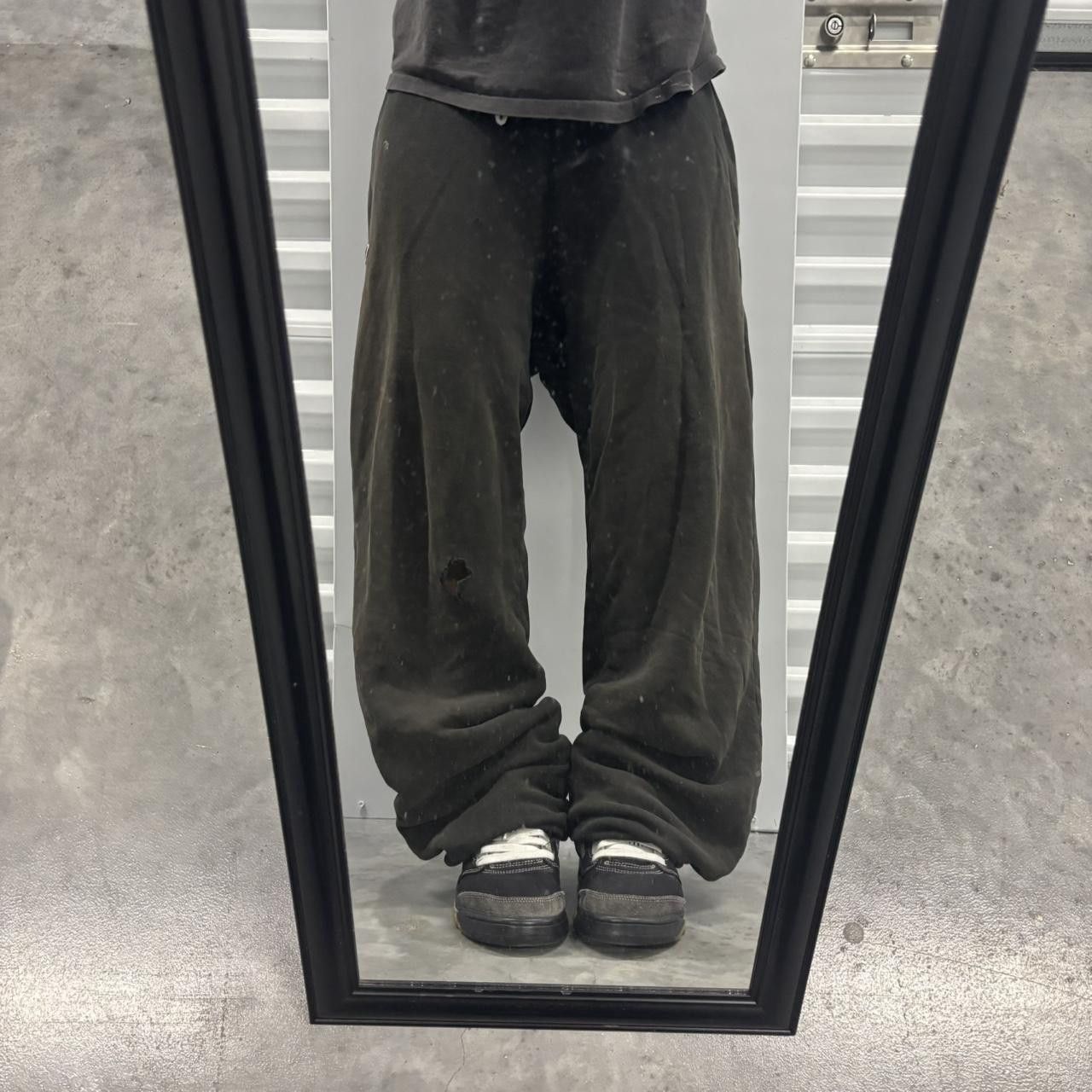 Japanese Brand × Vintage Crazy Vintage Y2K/2000s Baggy Faded Black Skater Sweatpants! Size US 34 / EU 50 - 1 Thumbnail
