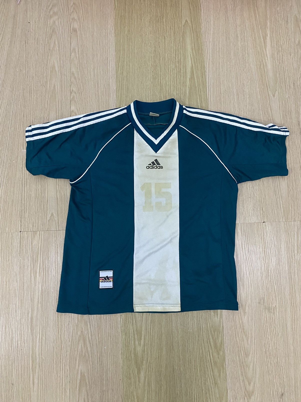 Adidas × Vintage Vintage adidas 15 jersey Size US M / EU 48-50 / 2 - 1 Thumbnail