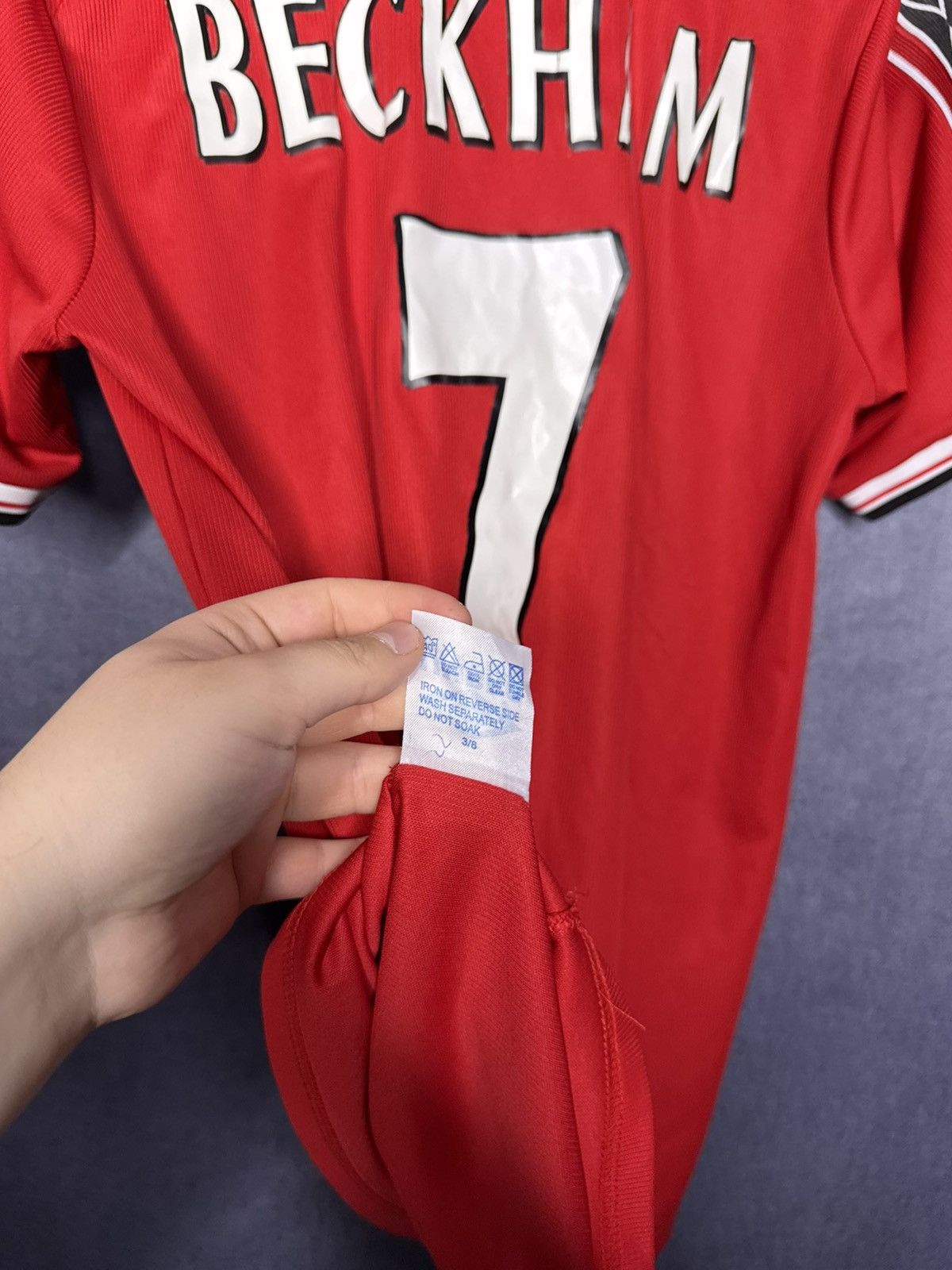 Umbro Beckham#7 Vintage Umbro Manchester United Sharp Jersey Retro Size US M / EU 48-50 / 2 - 16 Thumbnail