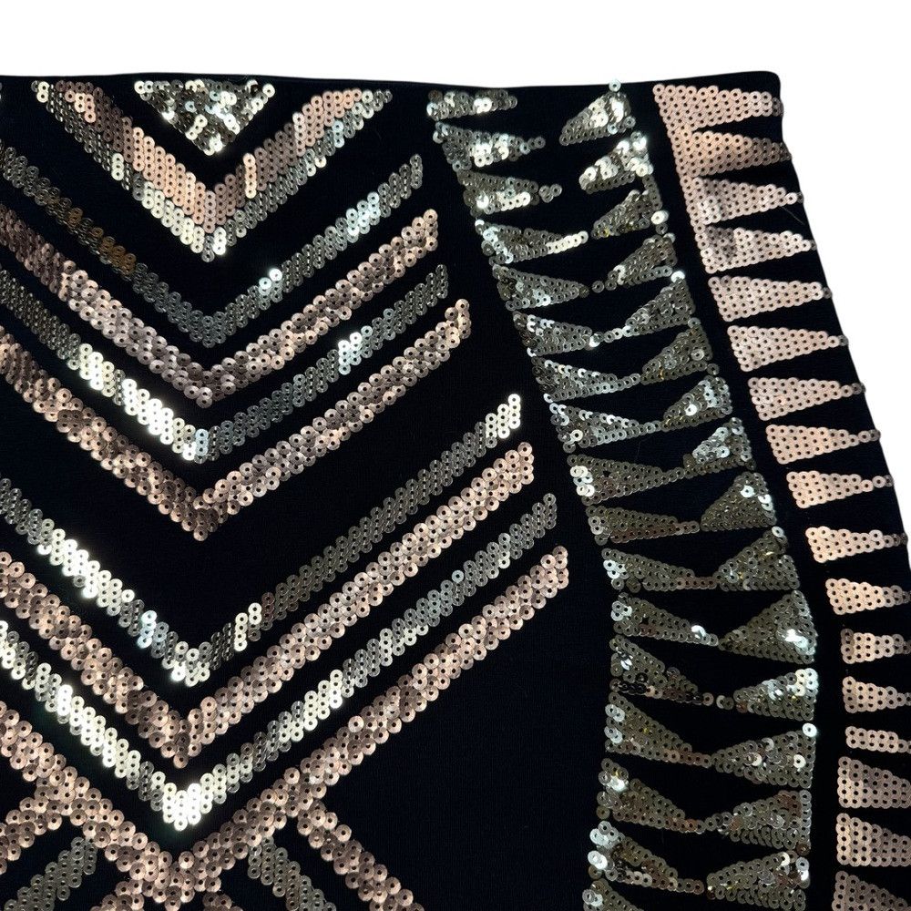 Express EXPRESS High Waisted Sequin Mini Black Skirt Size M Size 30" / US 8 / IT 44 - 5 Thumbnail