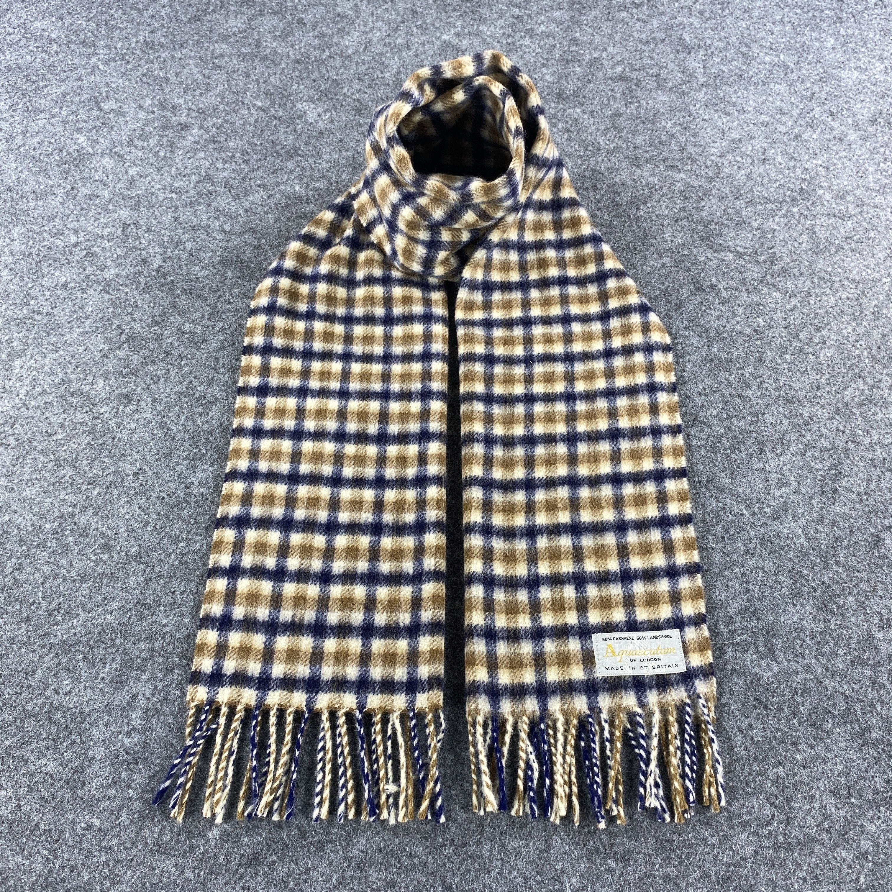 Aquascutum × Vintage Aquascutum Scarf # Muffler # Neckwear # D611 Size ONE SIZE - 1 Thumbnail