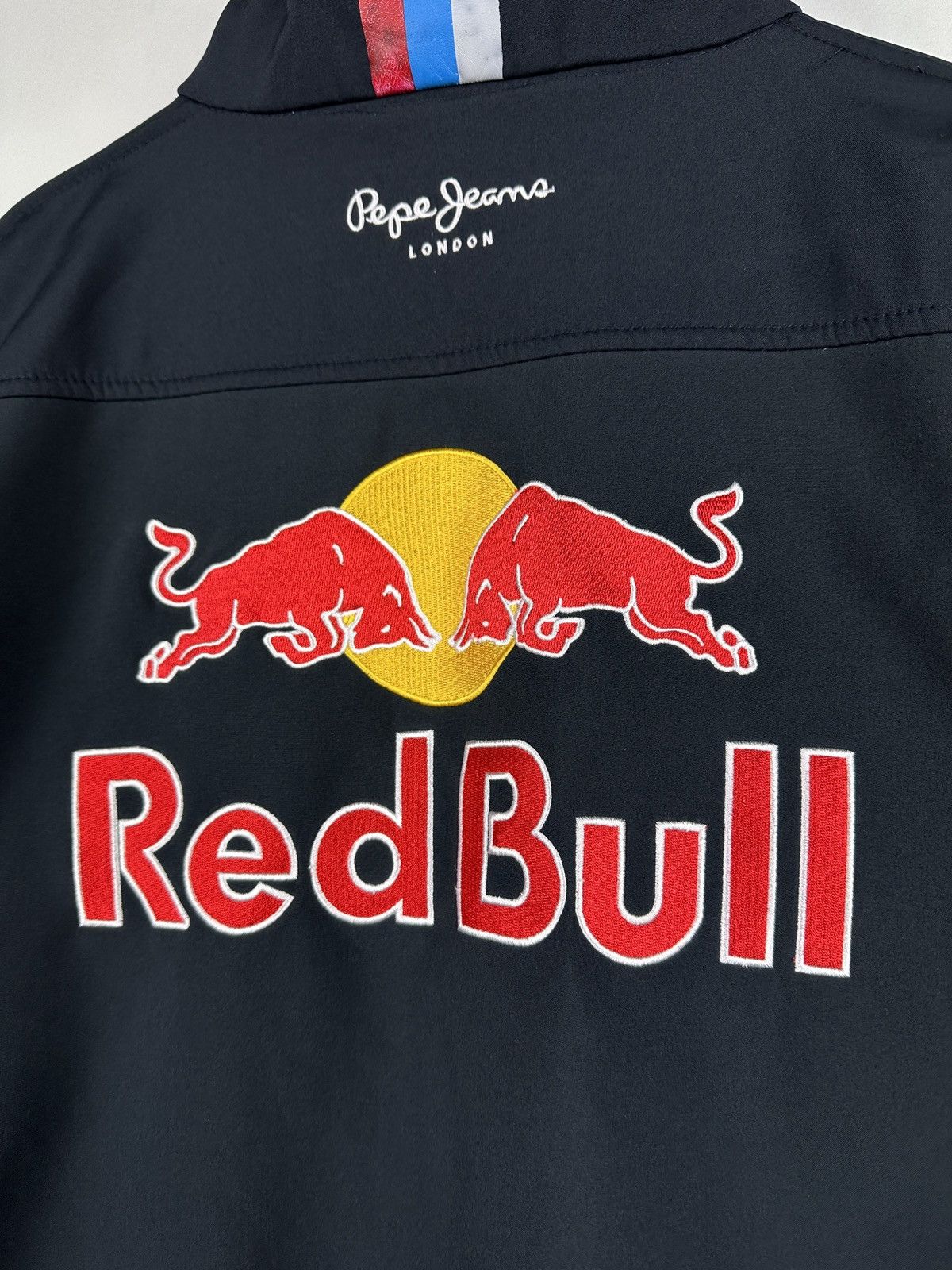 Red Bull × Vintage Vintage Red Bull Big Logo Racing Jacket Size US M / EU 48-50 / 2 - 20 Thumbnail