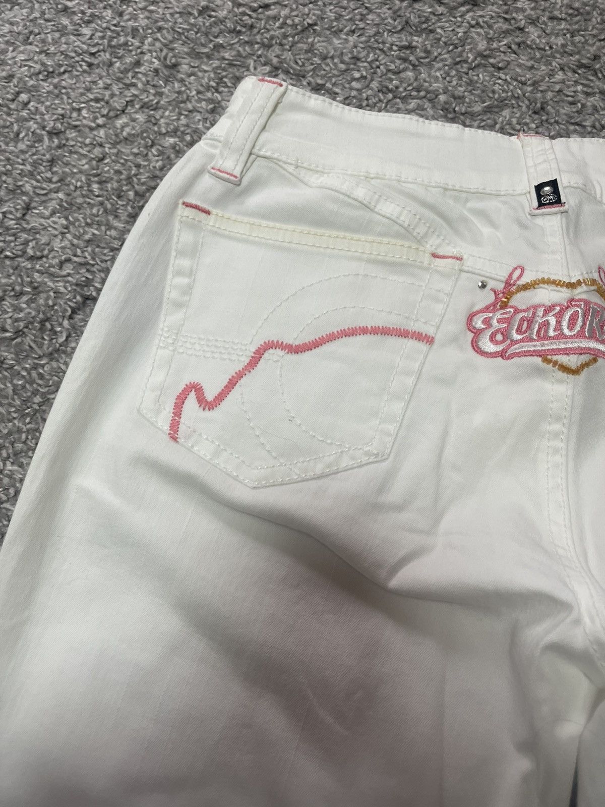 Ecko Unltd. Ecko Red Y2k Flared White Jeans size 7 Size 27" / US 4 / IT 40 - 4 Thumbnail