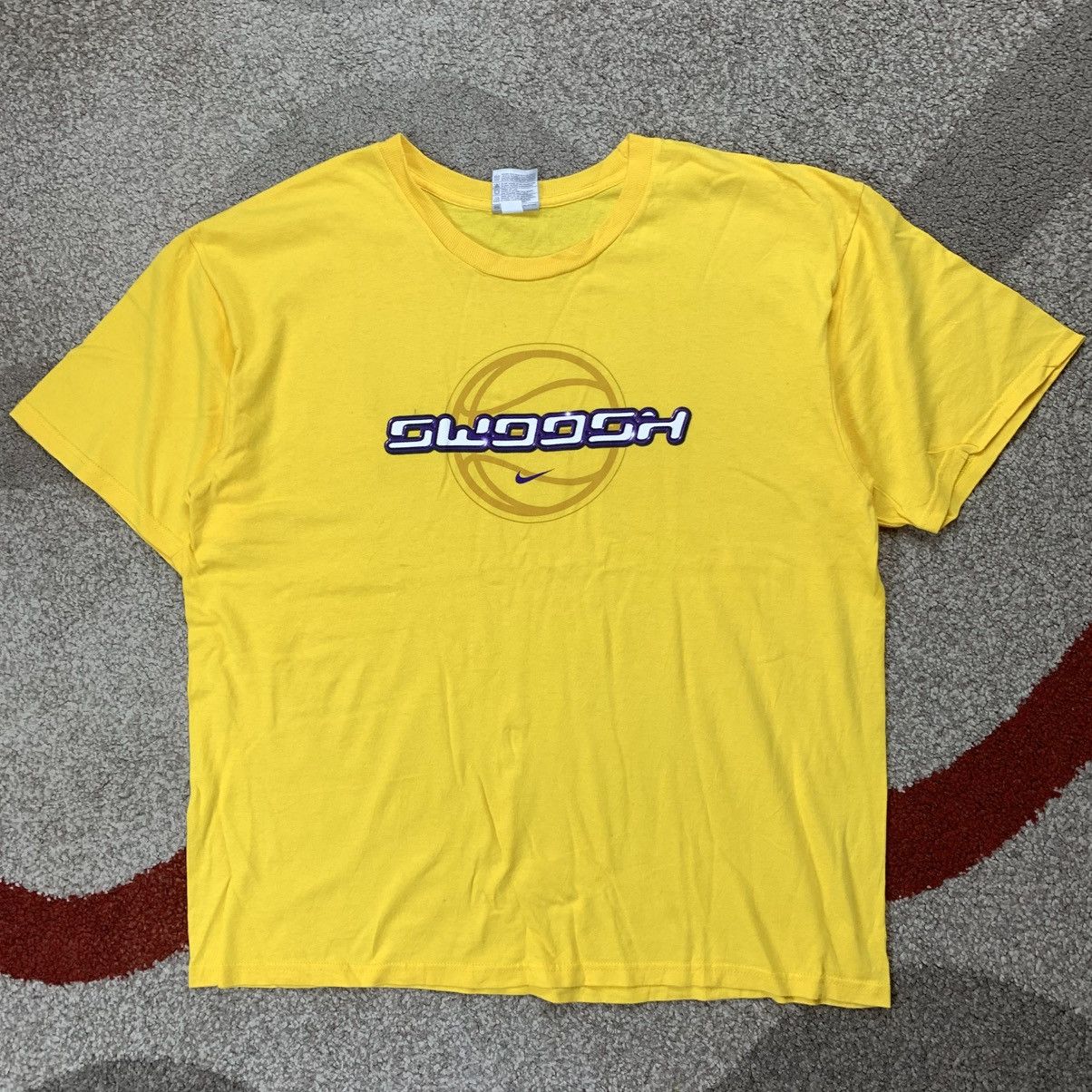 Nike NIKE SWOOSH VINTAGE Short Sleeve Tshirt Size US L / EU 52-54 / 3 - 2 Thumbnail