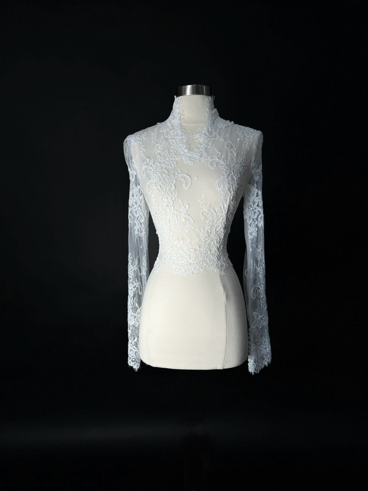 Other Preloved US 8 French Corded Lace Anna Augusta Bridal Top Size M / US 6-8 / IT 42-44 - 2 Thumbnail