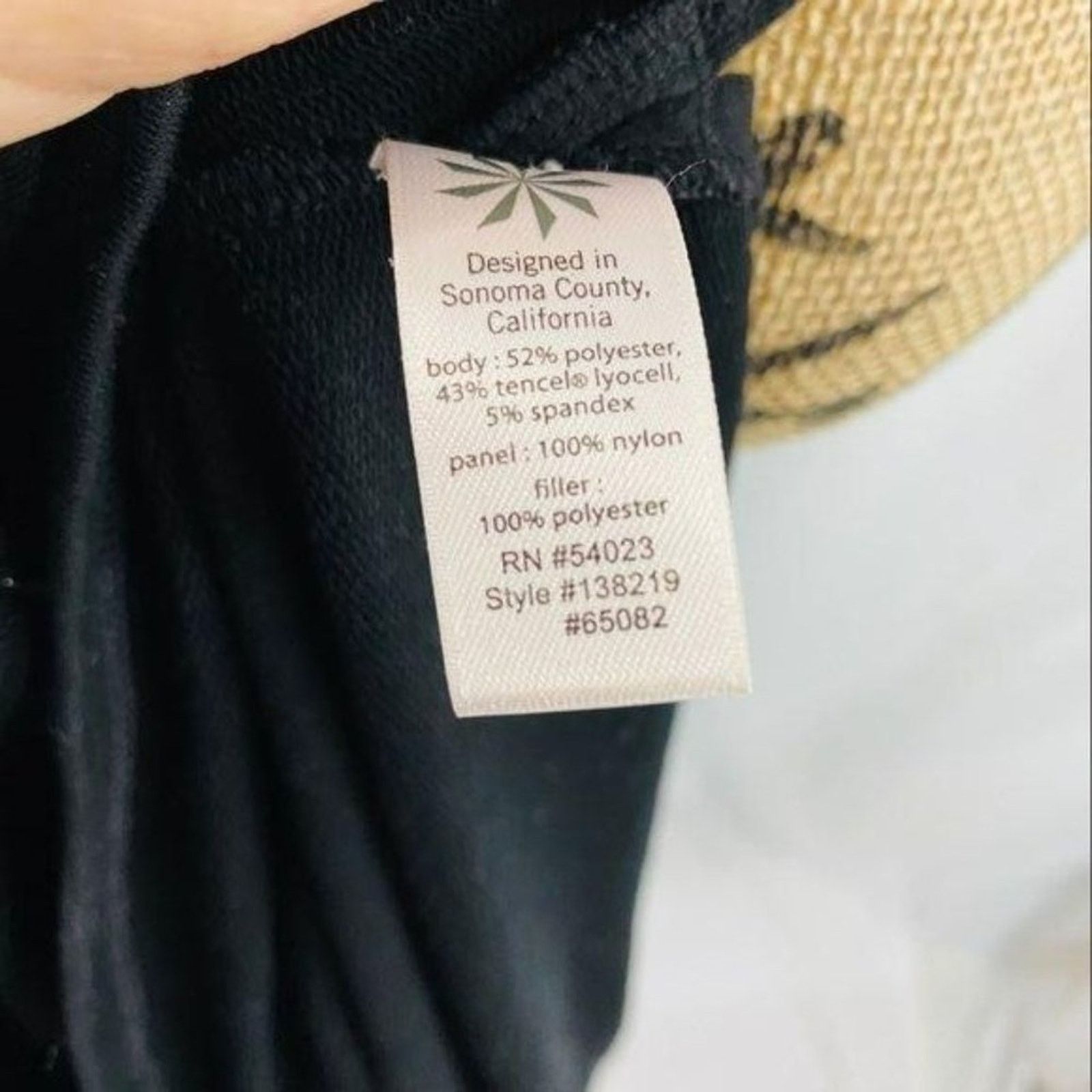 Athleta Athleta Pullover 1/4 Zip Black Pullover Quilted Panels Small Size S / US 4 / IT 40 - 9 Thumbnail