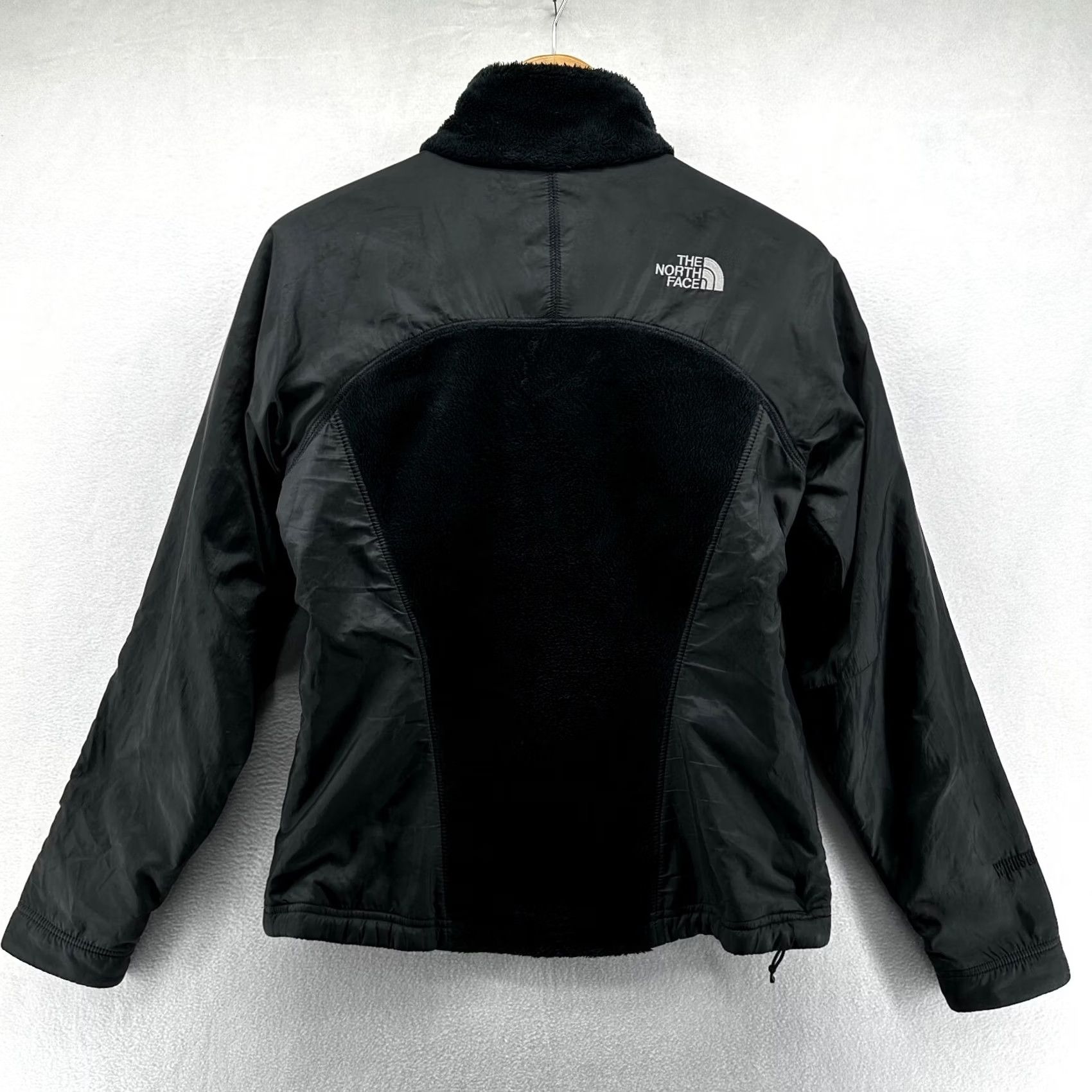 The North Face The North Face Fleece Jacket Black Women's Small Long Sleeve Zip Full Zip Regular Fit Casual Winter Jacket Size S / US 4 / IT 40 - 2 Thumbnail