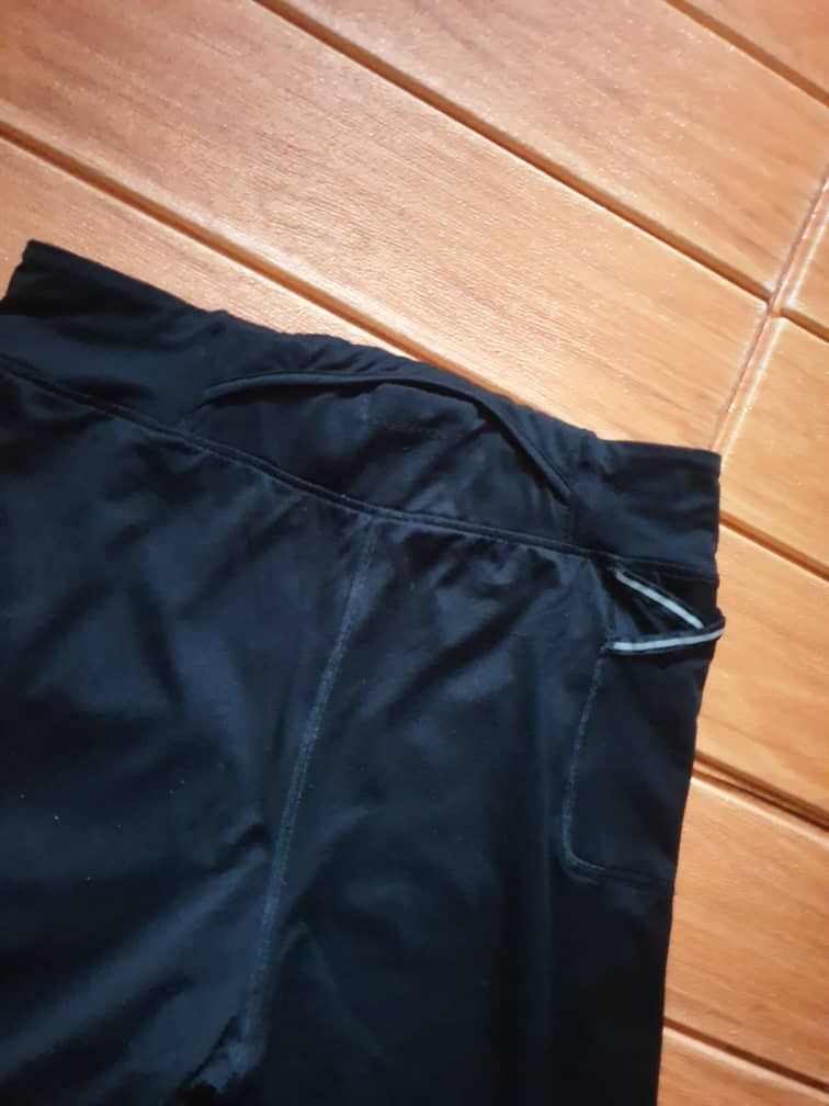 Under Armour Under Armour black leggings pant Size US 31 - 10 Thumbnail