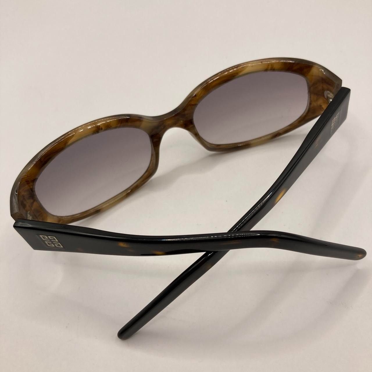 Givenchy GIVENCHY 🇫🇷🕶️ SGV 524 COL.92I, NO CASE Size ONE SIZE - 8 Thumbnail