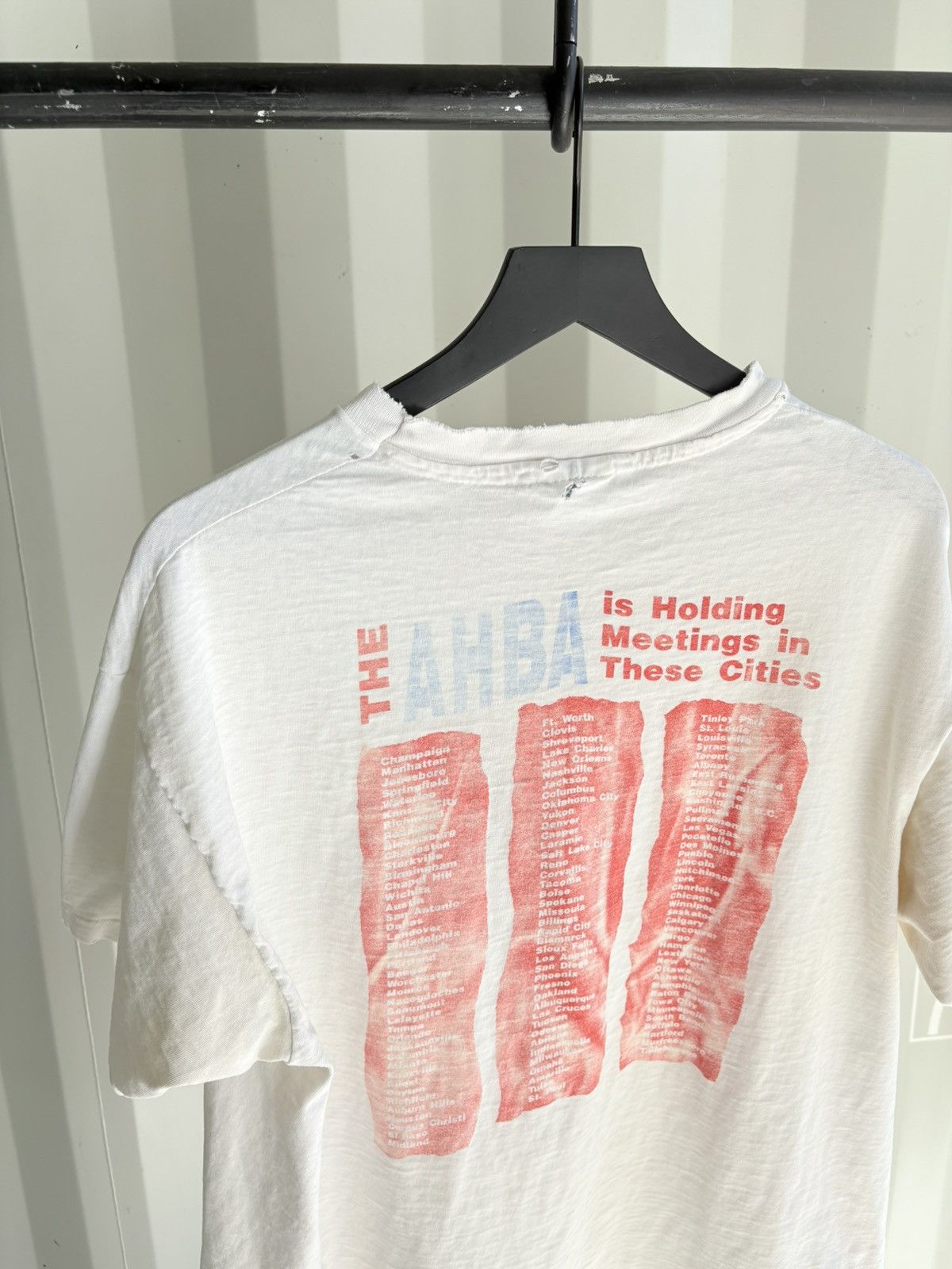 Band Tees Vintage Honky Tonk Thrashed Faded Distressed Shirt GRUNGE Size US XL / EU 56 / 4 - 4 Thumbnail
