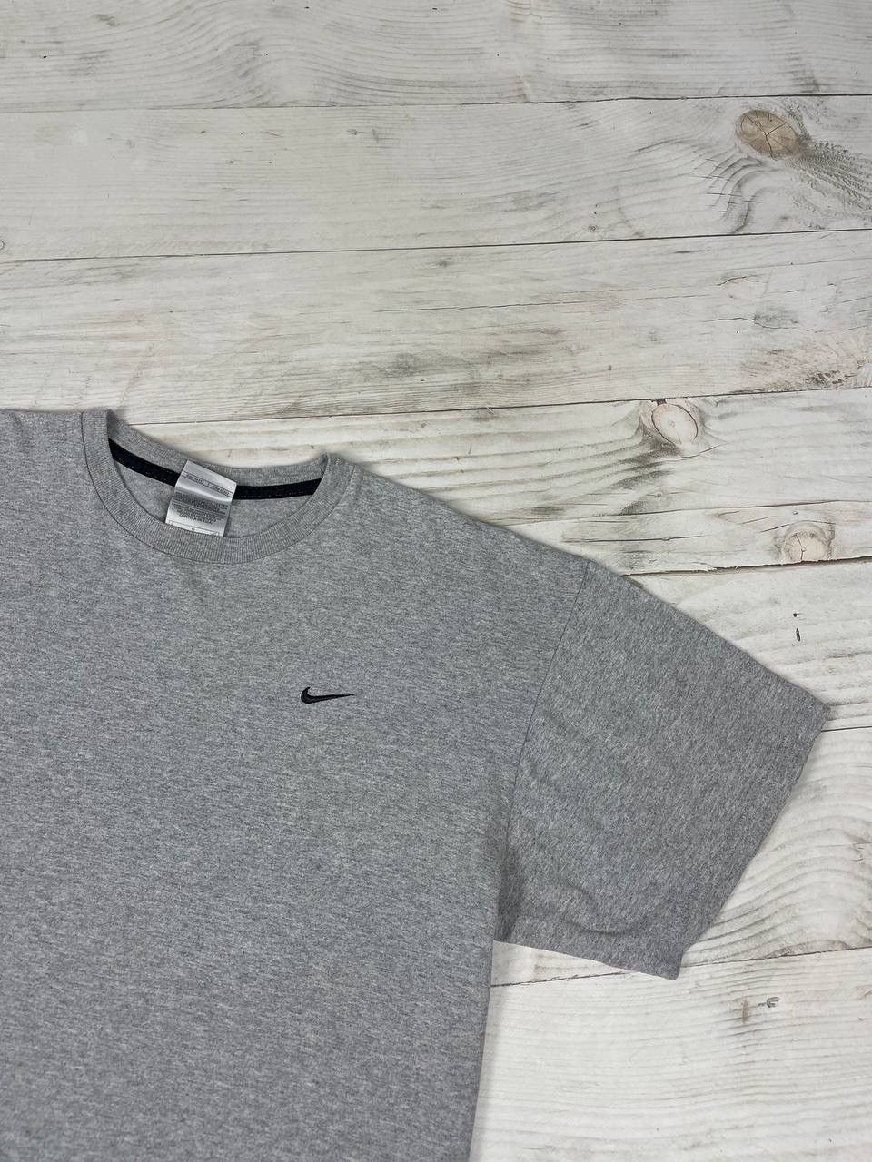 Nike Vintage Nike Logo Swoosh 00s T Shirt Y2K Size US L / EU 52-54 / 3 - 3 Thumbnail