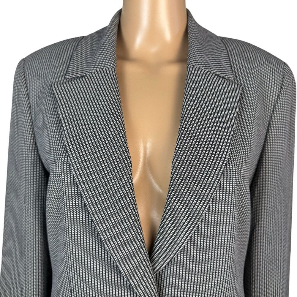 Saks Fifth Avenue Saks Fifth Avenue Folio Collection Blazer Size 10 Size L / US 10 / IT 46 - 4 Thumbnail