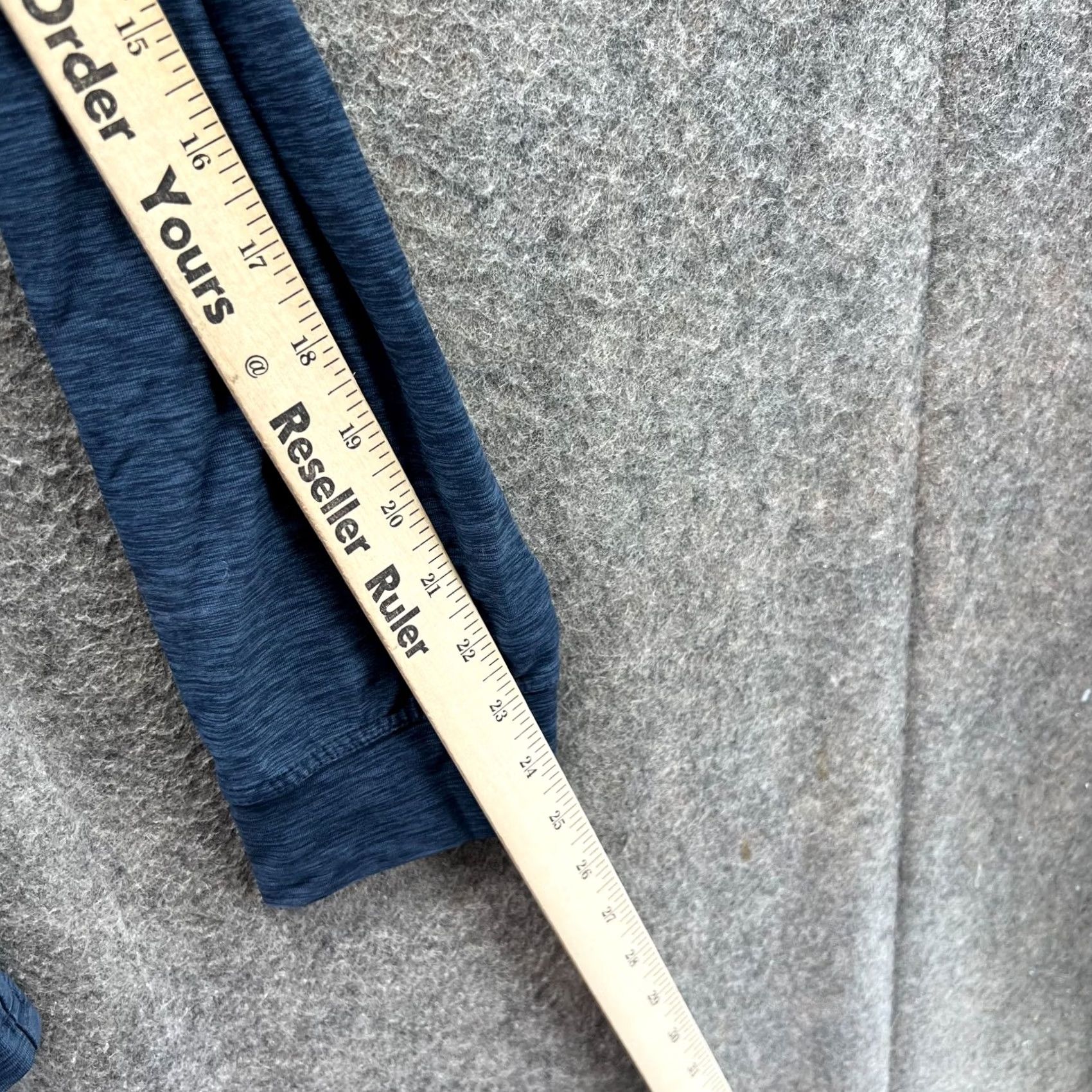 Vintage Greg Norman Sweatshirt Mens Large Blue Quarter Zip Fleece Pullover Heather Sweater Knit Mock Neck Logo All Seasons Golf Pullover Size US L / EU 52-54 / 3 - 6 Thumbnail