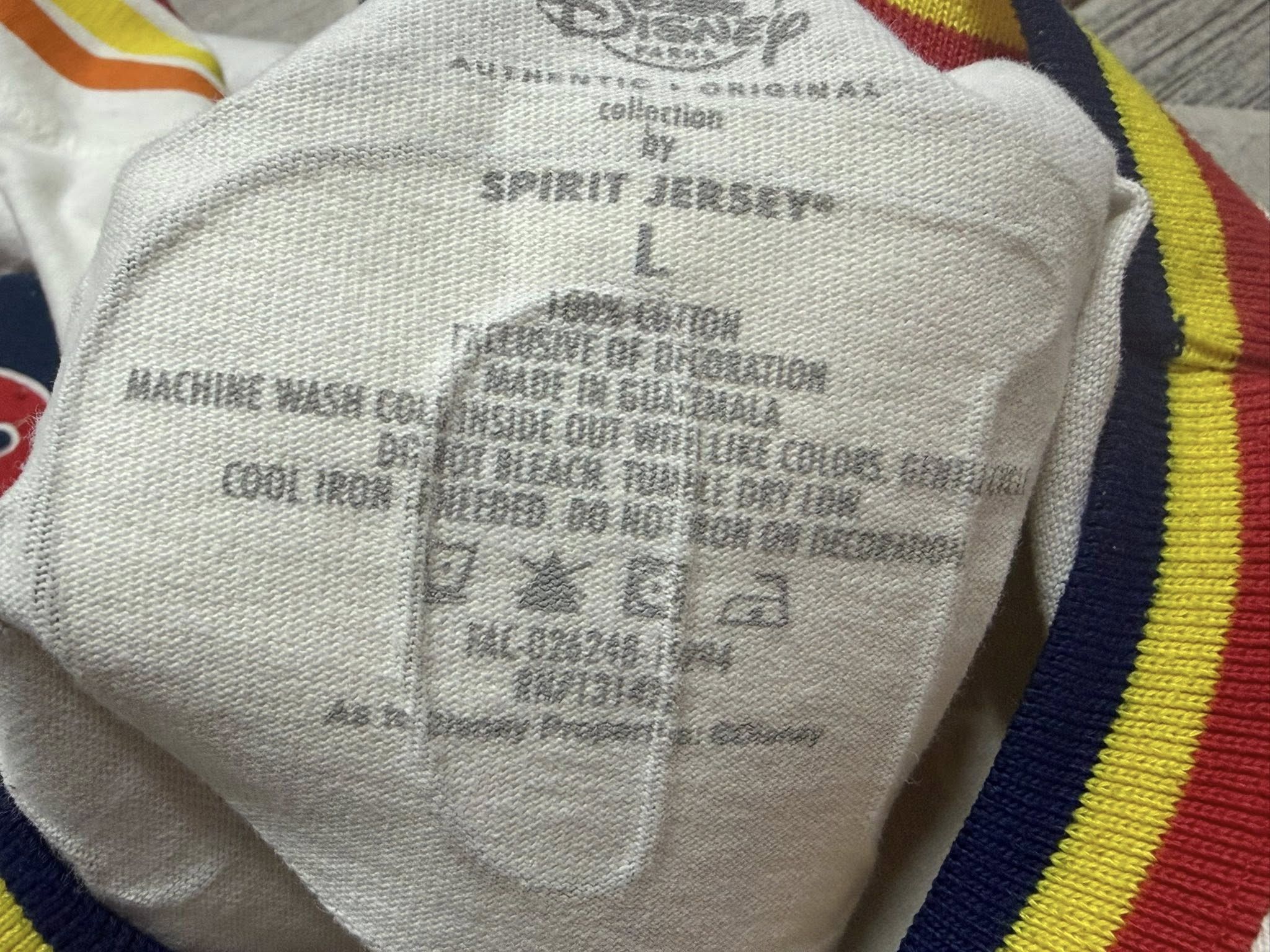 Disney vintage WALT DISNEY by SPIRIT JERSEY tee L 2190 Size US L / EU 52-54 / 3 - 9 Thumbnail