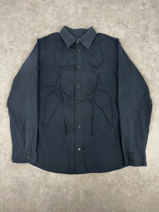 Armani 2000s Armani Navy Sun Embroidered Patch Shirt Size US M / EU 48-50 / 2 - 1 Thumbnail