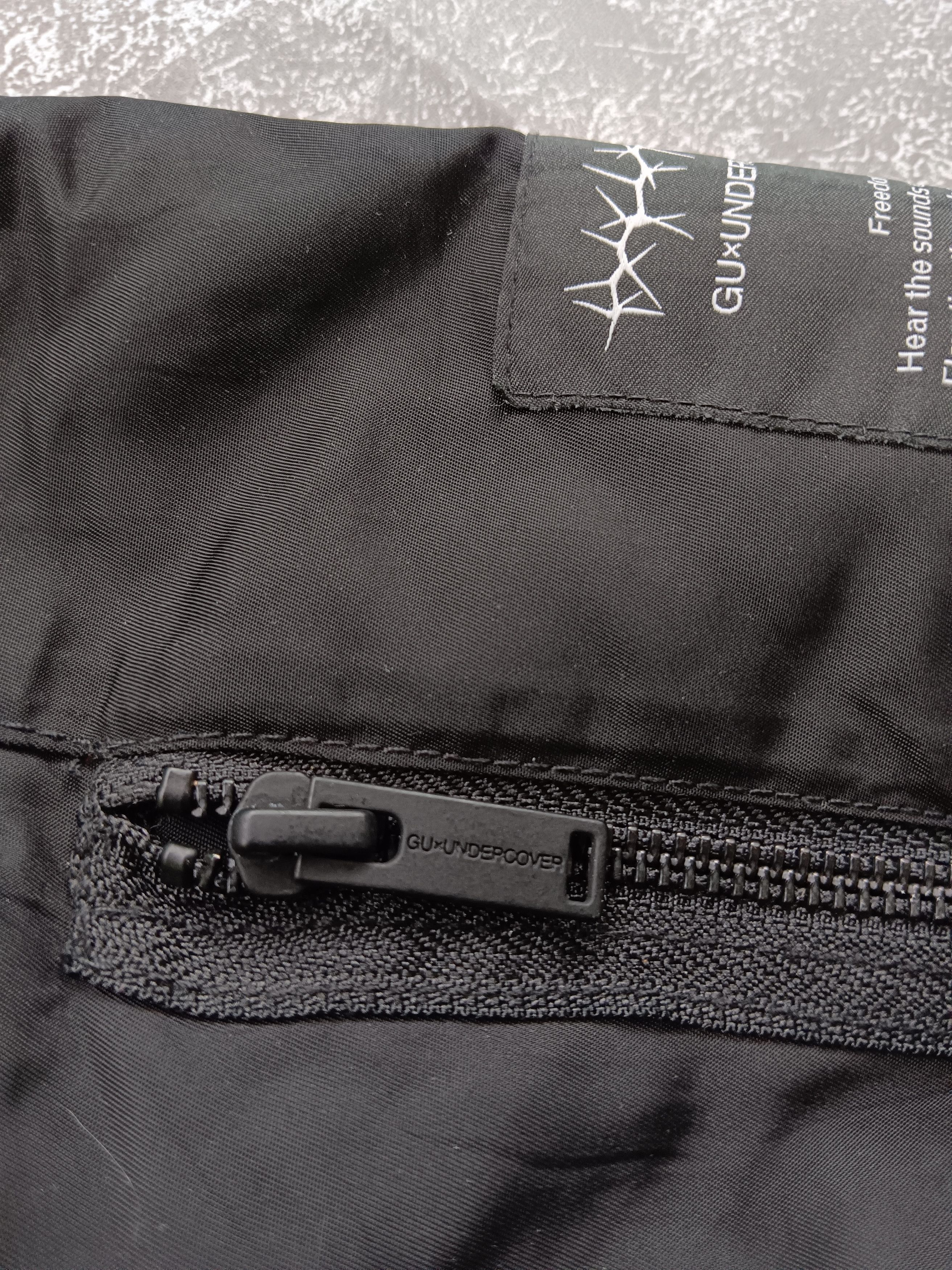 GU × Undercover Freedom Noise Bomber Jacket GU x UNDERCOVER Size XS / US 0-2 / IT 36-38 - 4 Thumbnail