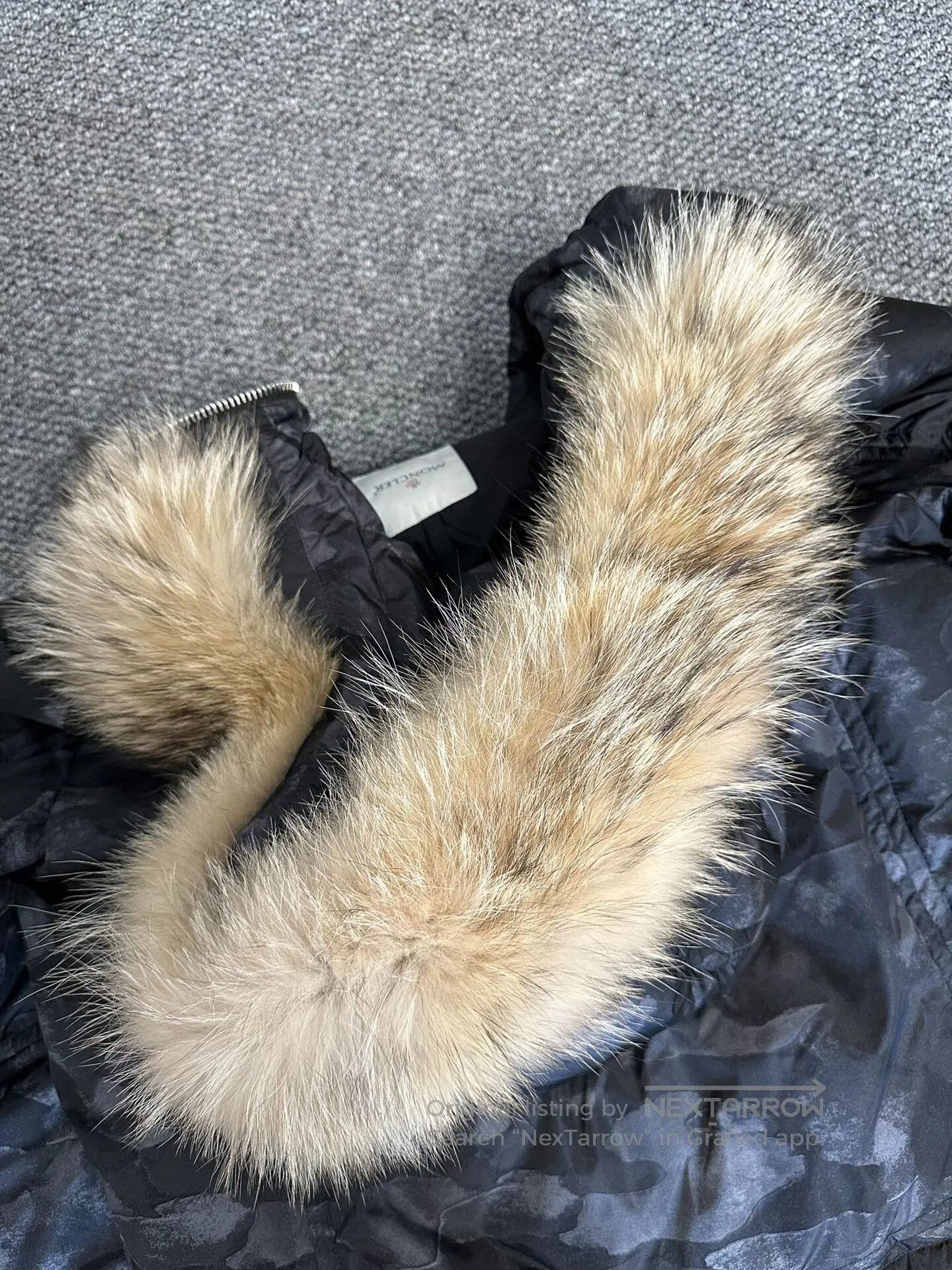 Moncler moncler down jacket with fur hood. Size US M / EU 48-50 / 2 - 7 Thumbnail