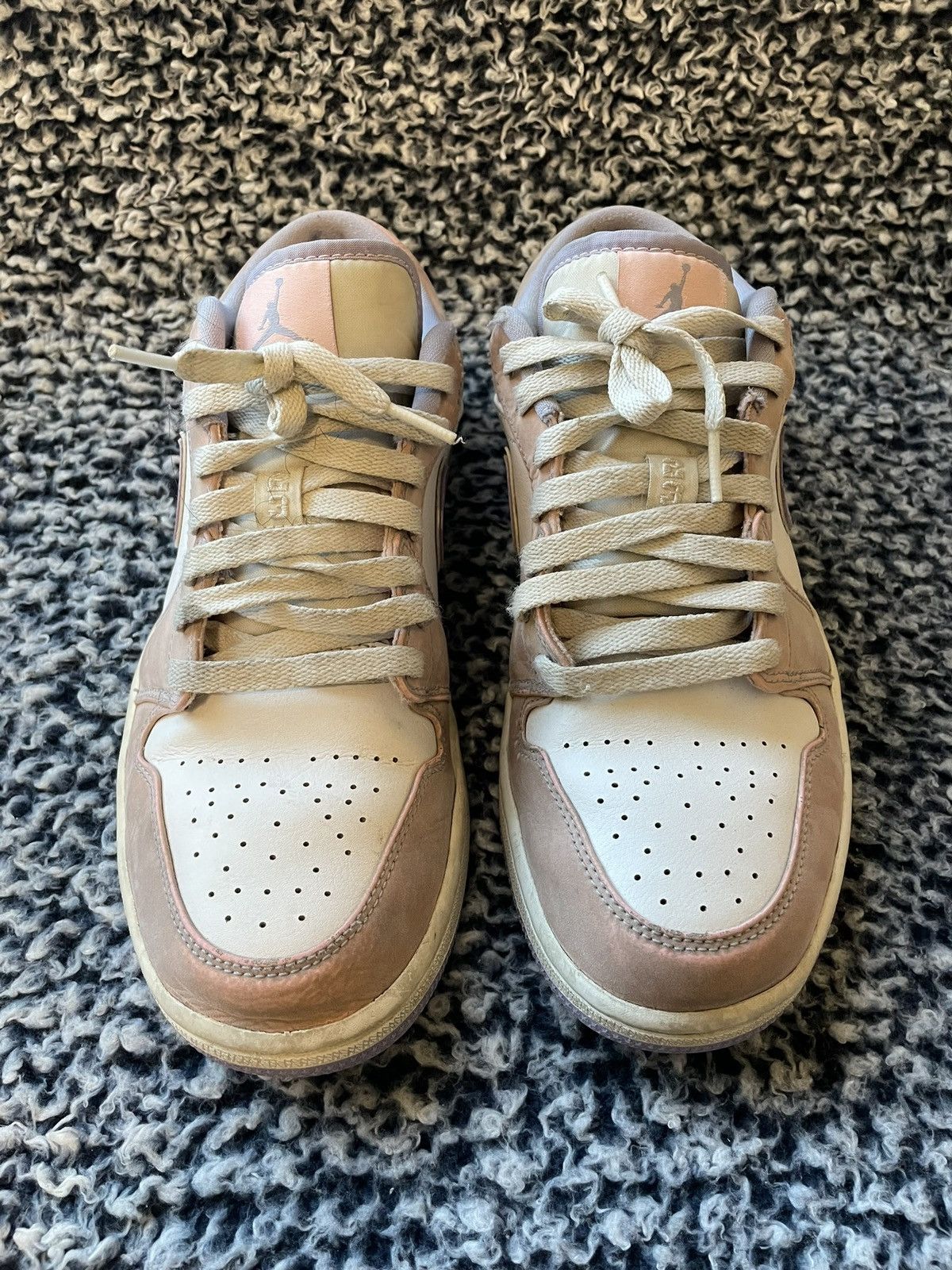 Jordan Brand Jordan 1 Low Arctic Punch Size US 9.5 / EU 42-43 - 1 Thumbnail
