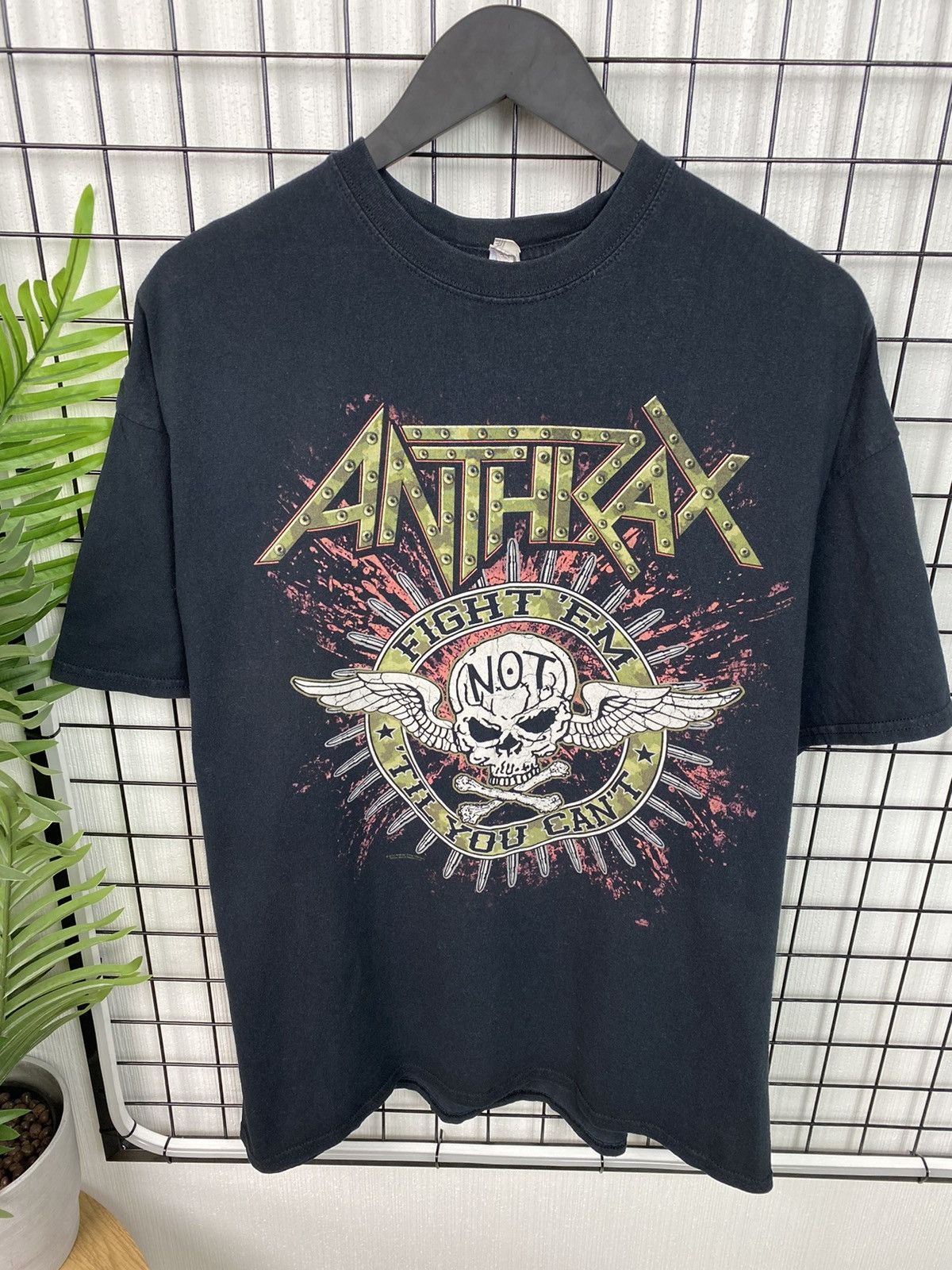 Band Tees Anthrax “fight em till you can’t” T-Shirt Men oversized L Size US XXL / EU 58 / 5 - 4 Thumbnail