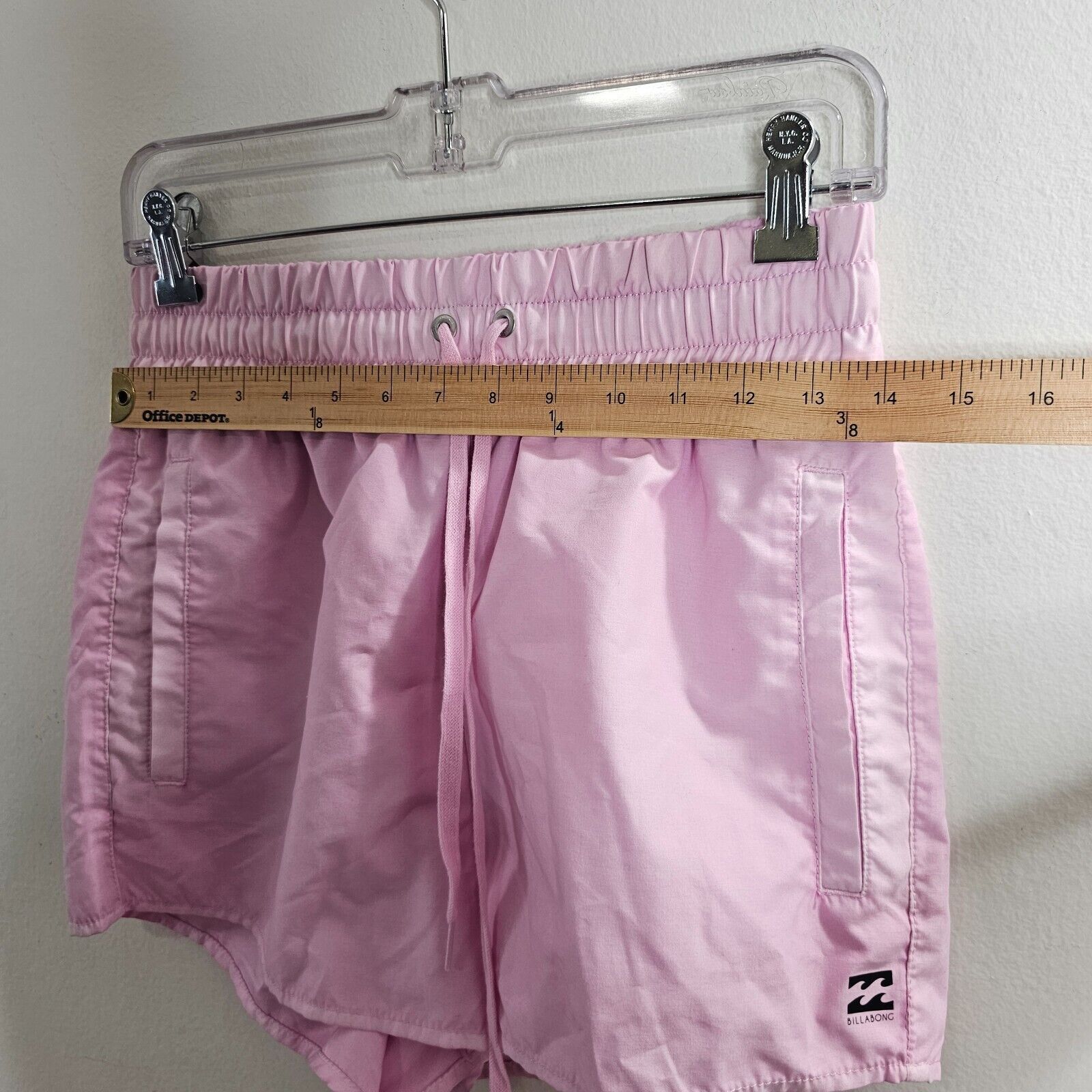 Billabong Billabong Pink Drawstring Waist Welt Pocket Logo Gym Short S Size 27" / US 4 / IT 40 - 6 Thumbnail