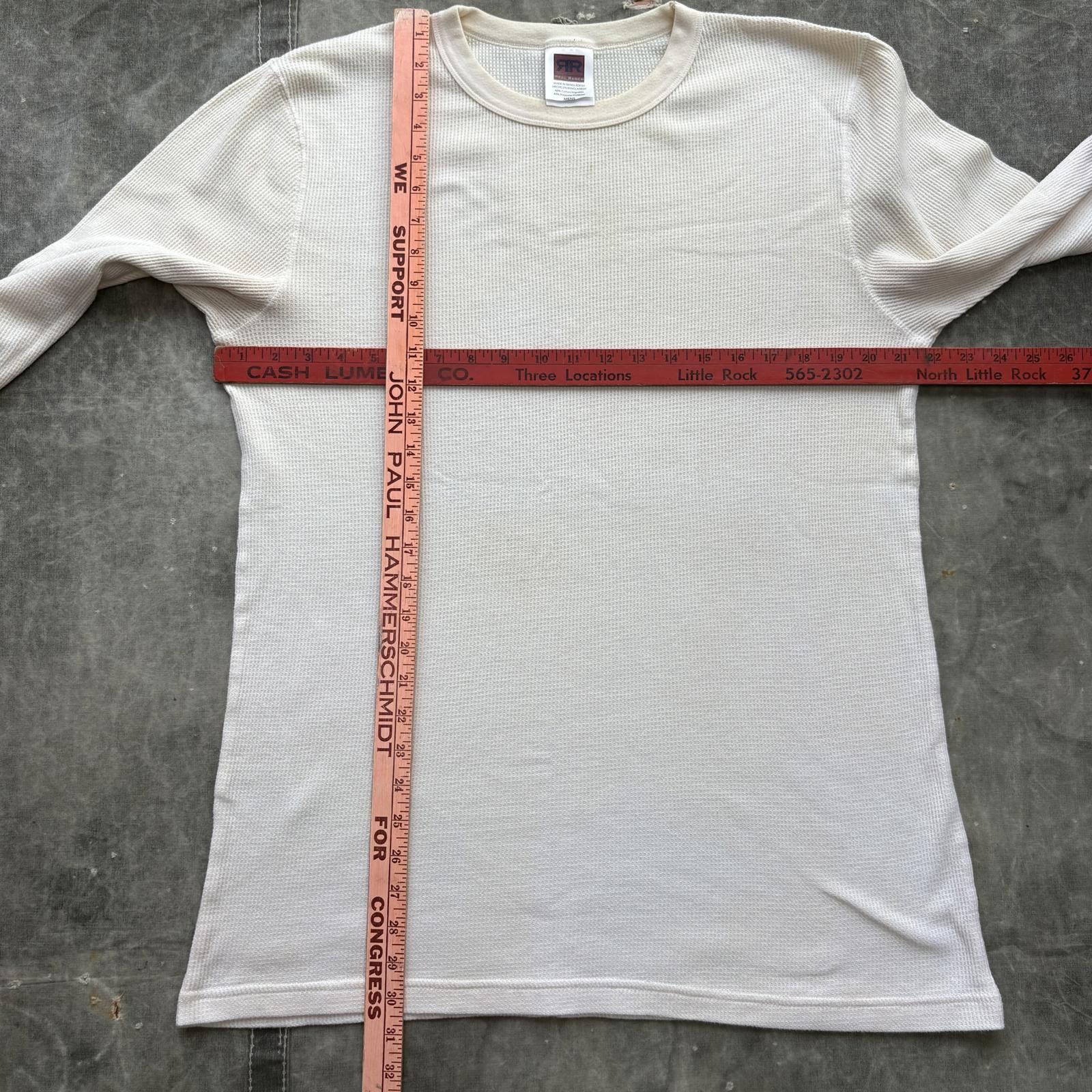 Vintage Vintage Y2K White Grunge Skater Thermal Waffle Knit Shirt Size US XL / EU 56 / 4 - 3 Thumbnail