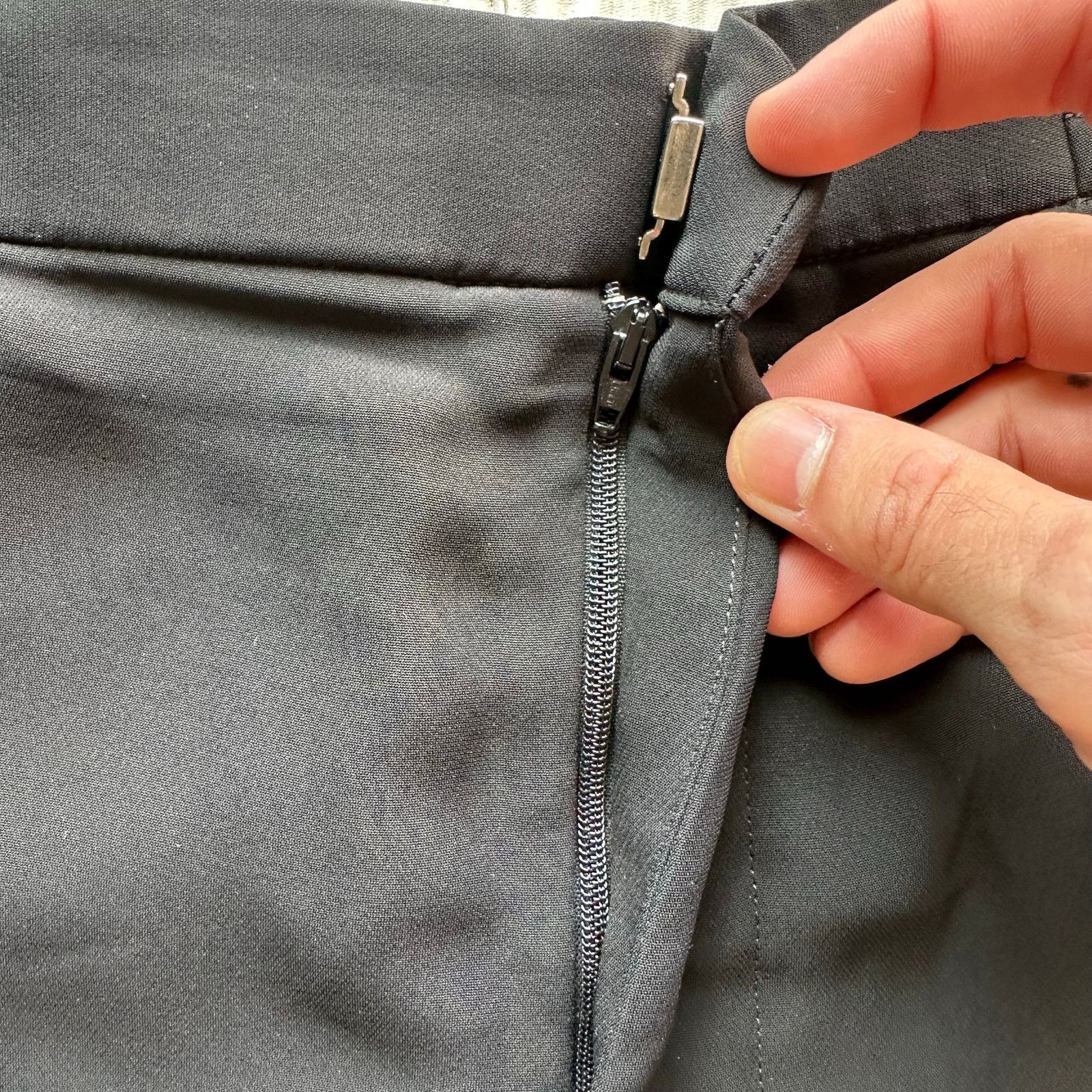 Alexander McQueen Alexander McQueen Pants Size US 30 / EU 46 - 4 Thumbnail