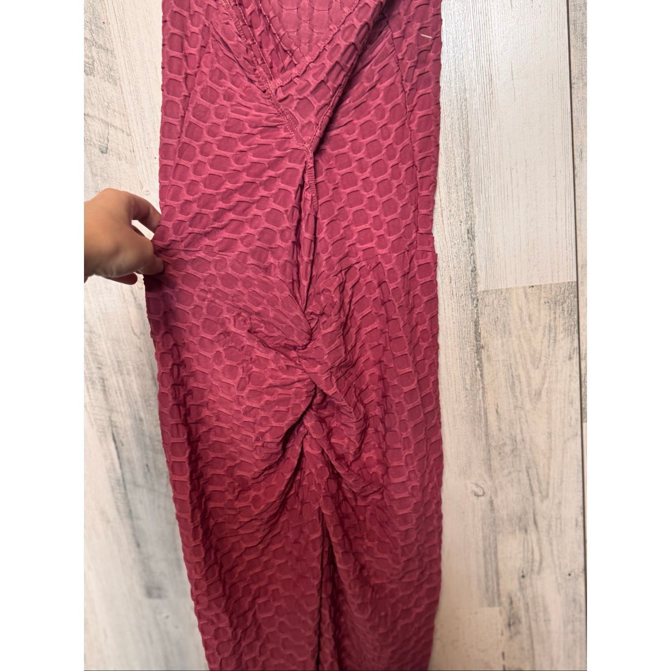 Other Rose Textured Honeycomb Jumpsuit S/M Size 28" / US 6 / IT 42 - 5 Thumbnail