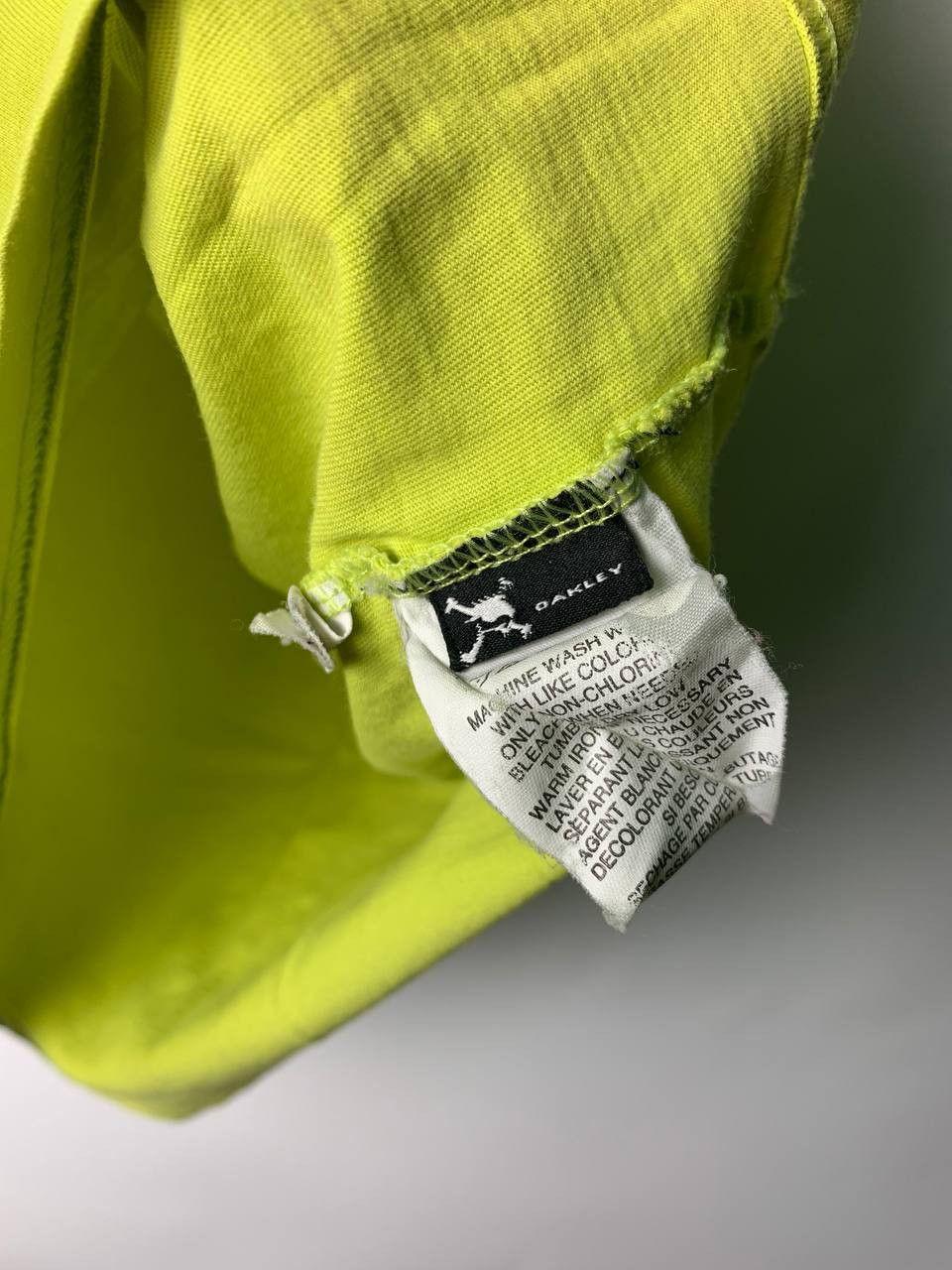 Oakley Vintage OAKLEY Thermonuclear Protection T shirt size L Size US L / EU 52-54 / 3 - 5 Thumbnail