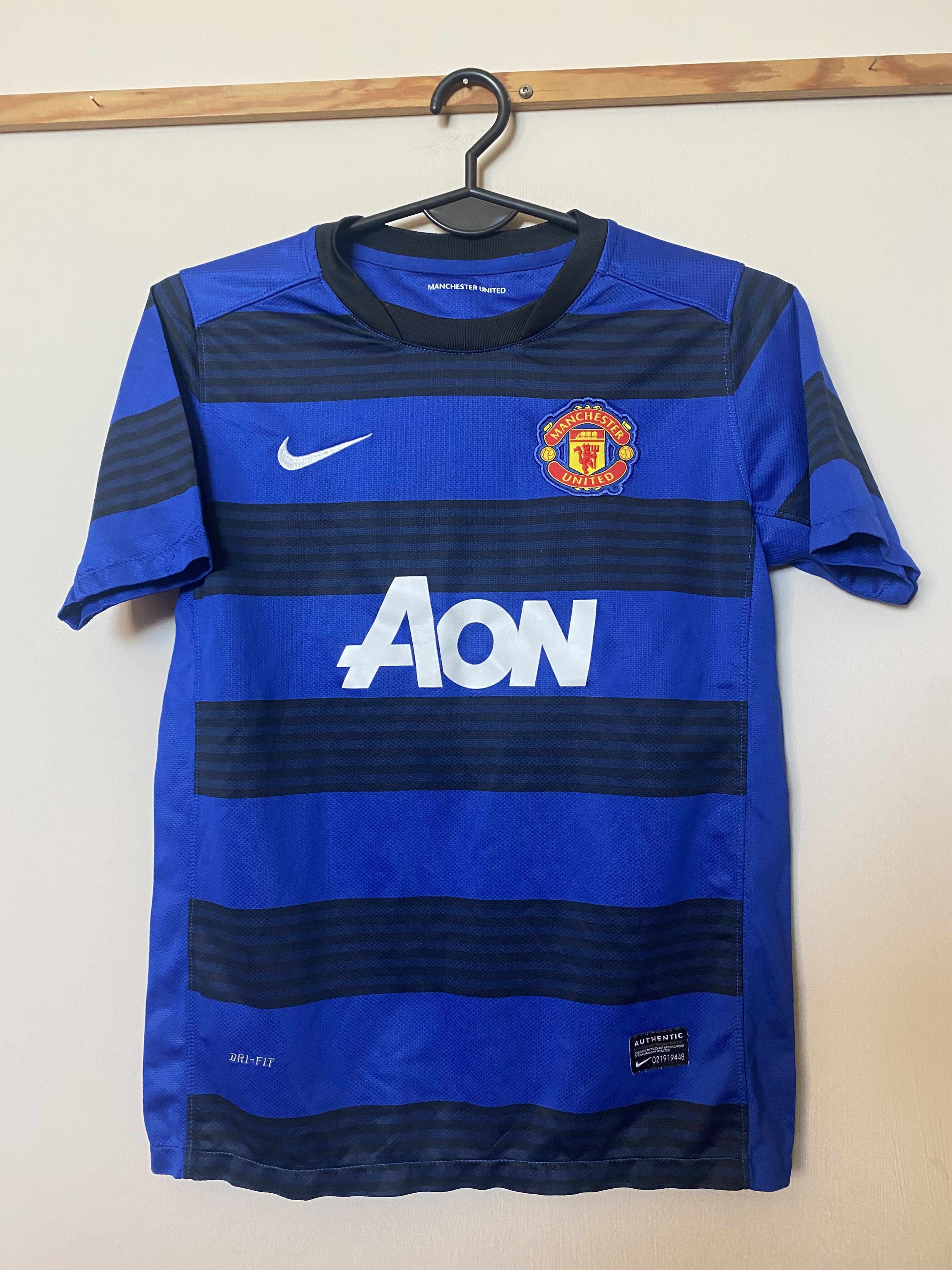 Nike MANCHESTER UNITED 2011 - 2012 - Nike - 140 - 152 - UNIQUE Size US XXS / EU 40 - 1 Thumbnail