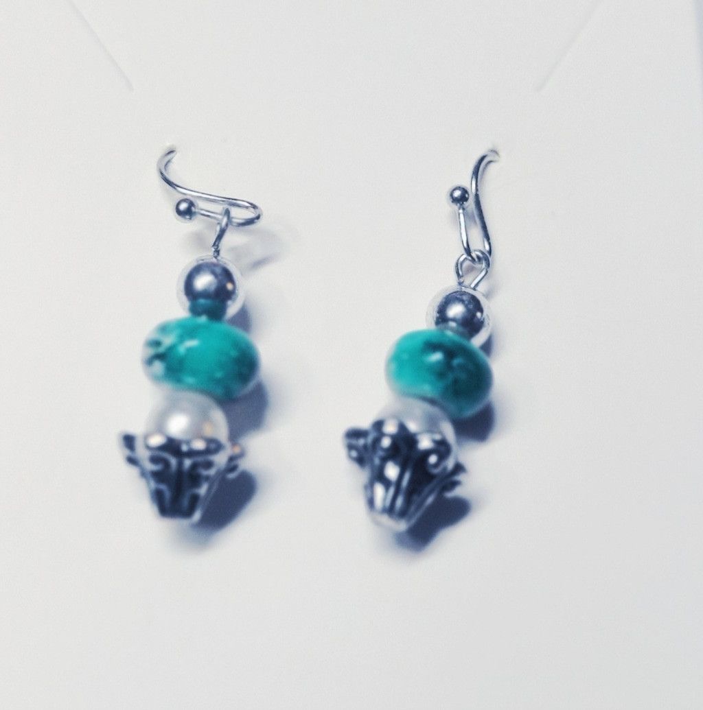 Handmade Green Glass Bead Tulip Dangle Earrings Size ONE SIZE - 3 Thumbnail