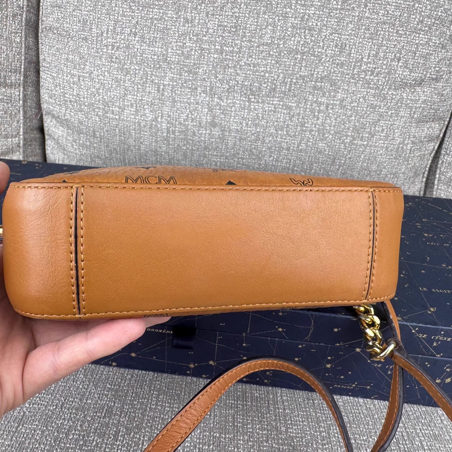 MCM MCM Vintage Cognac Camera Crossbody Chain Women's Bag Ｑ27 Size ONE SIZE - 3 Thumbnail