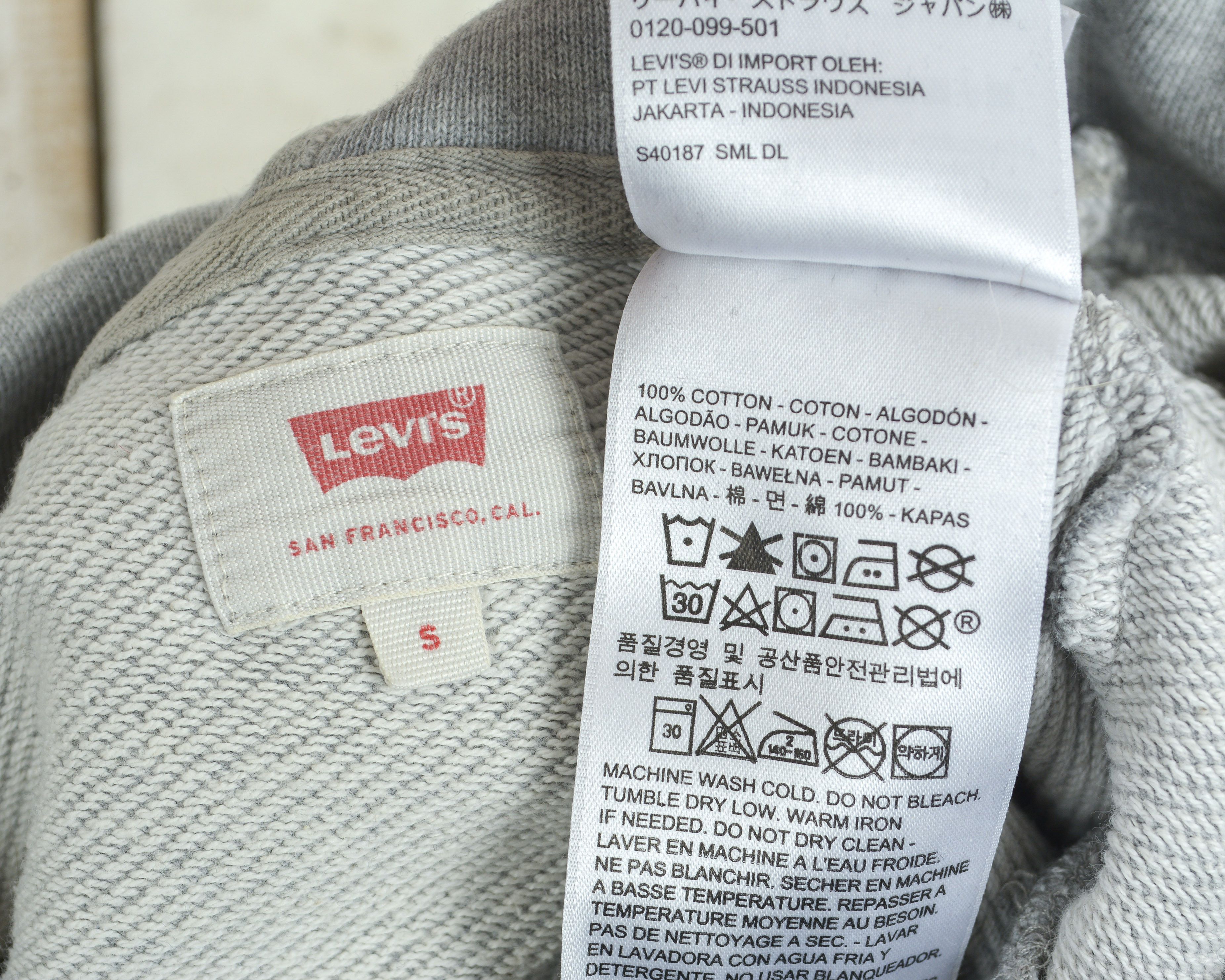 Levi's Hoodie Mens Sweatshirt Jumper Pullover Sweater Hooded Cotton Size US S / EU 44-46 / 1 - 6 Thumbnail