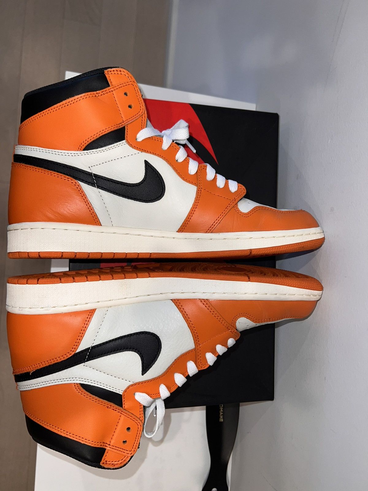 Shattered Backboard Jordan 1