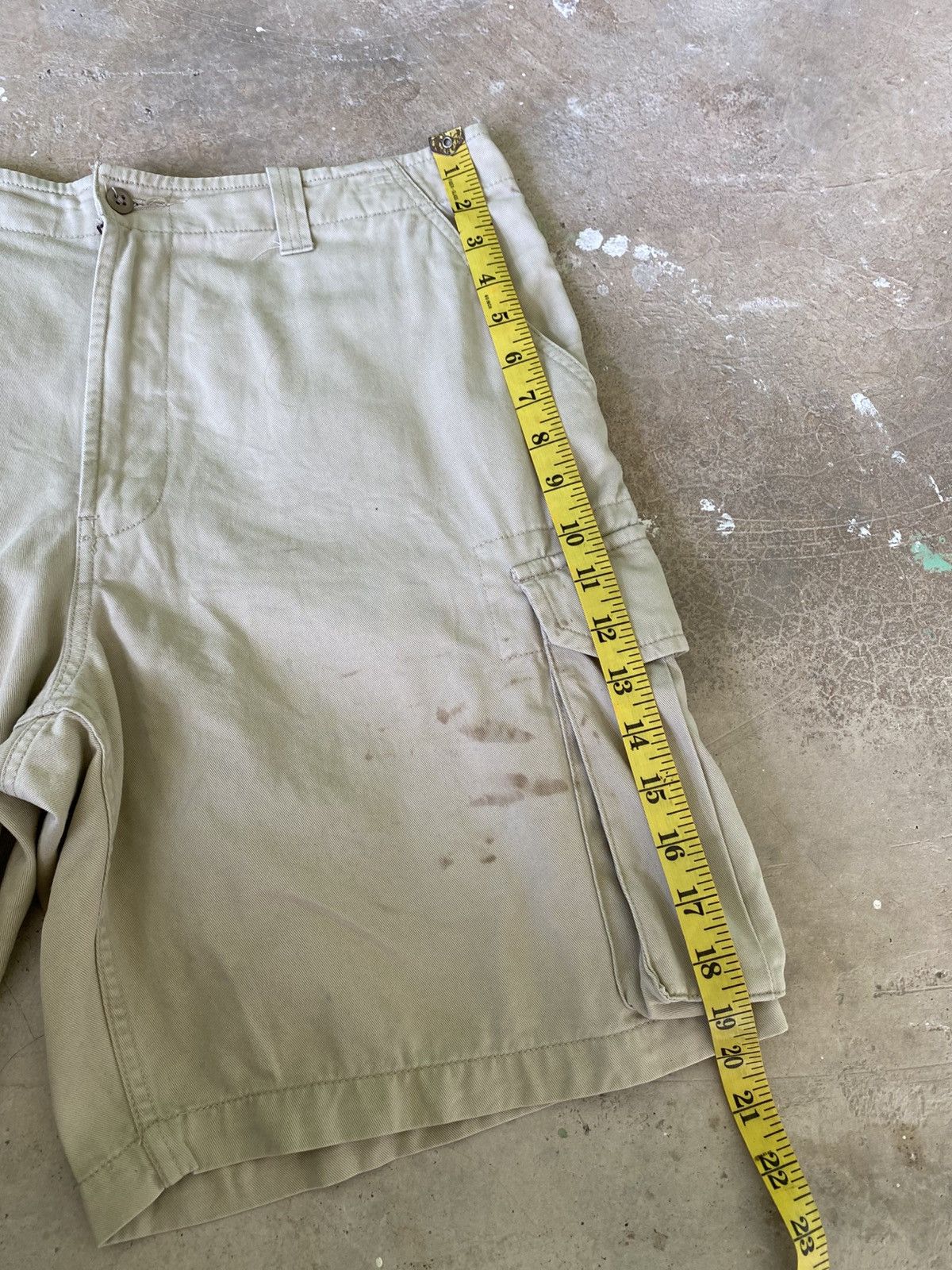Gap Vintage GAP Cargo Shorts Distressed Beige W33 Size US 33 - 9 Thumbnail