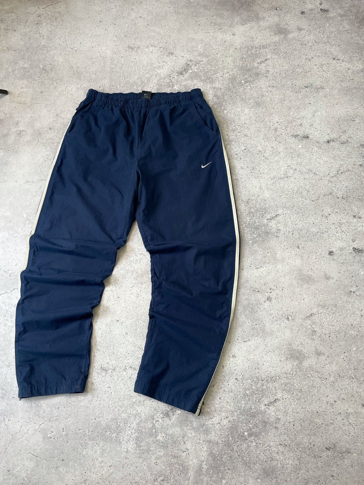 Nike × Vintage Vintage Nike Y2K Nylon Pants Size US 32 / EU 48 - 3 Thumbnail