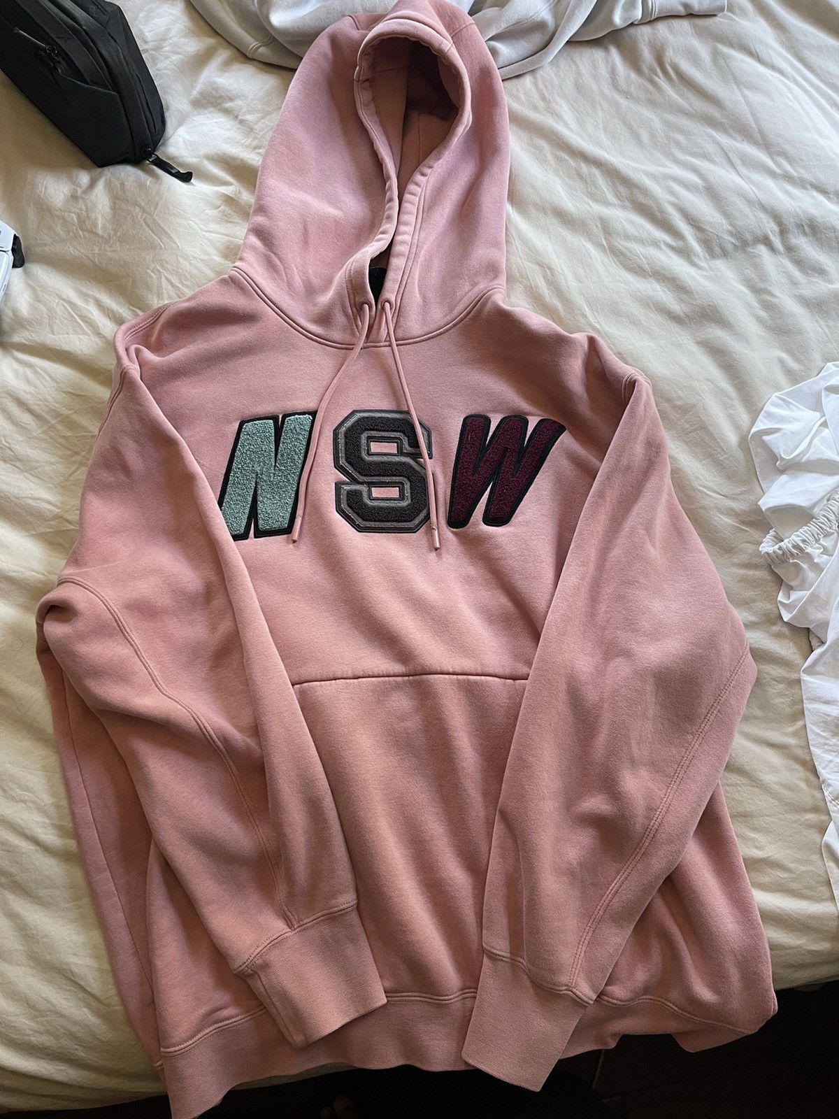 Nike nsw hoodie rust pink on sale