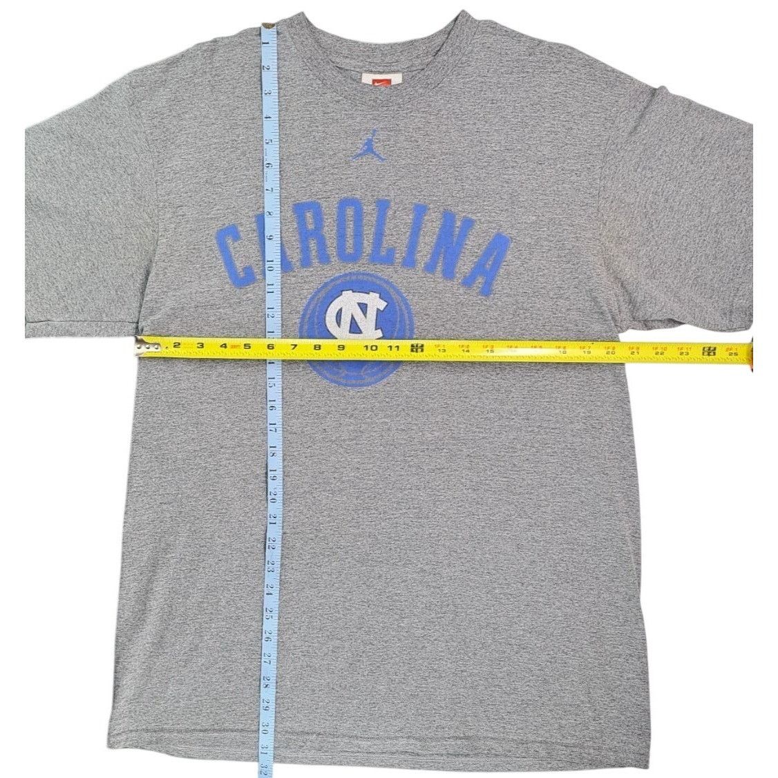 Nike Vintage Nike Jordan Jump Man North Carolina Large T Shirt Size US L / EU 52-54 / 3 - 7 Thumbnail