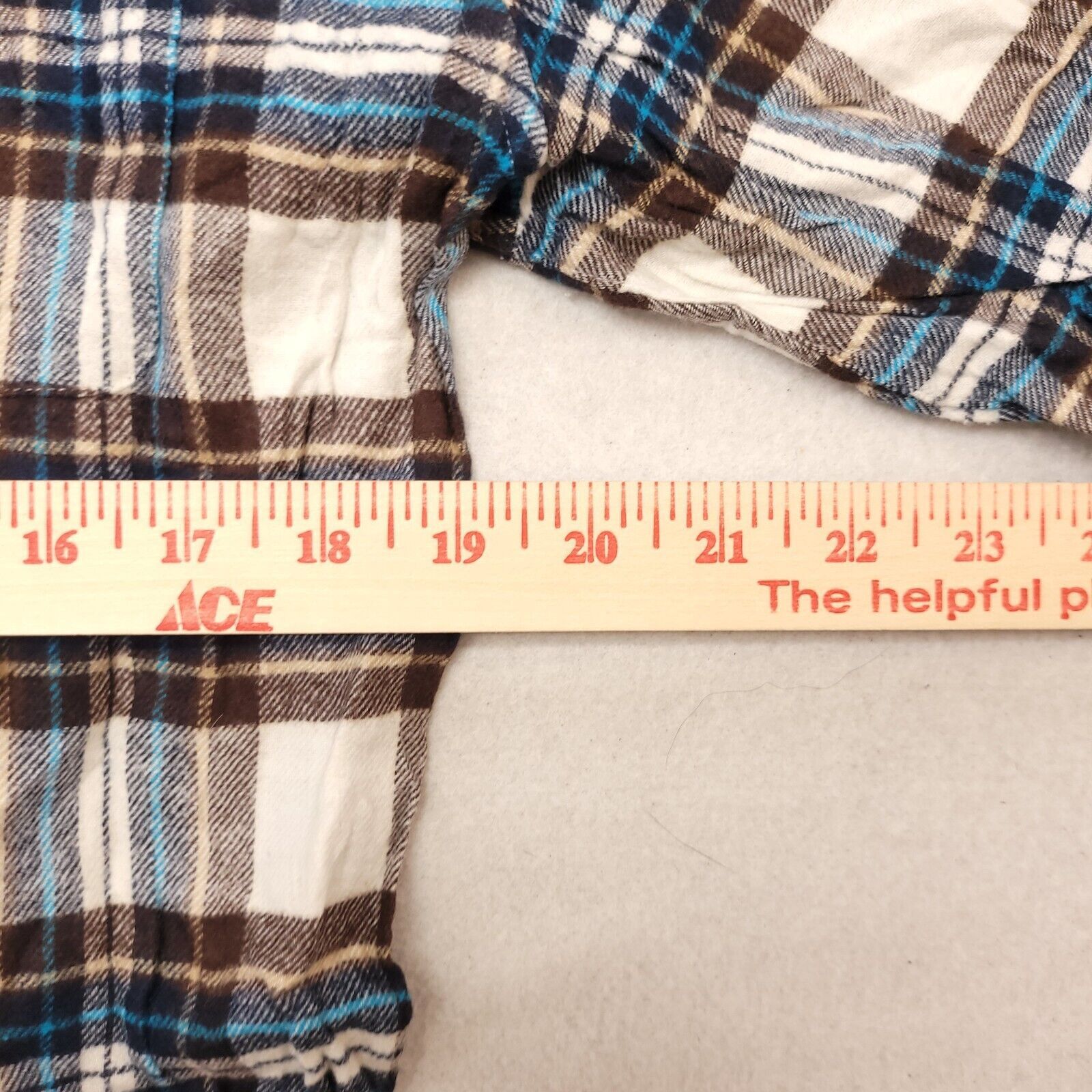 Croft & Barrow Croft & Barrow Tartan Flannel Button Shirt Mens Size L White Size US L / EU 52-54 / 3 - 9 Thumbnail