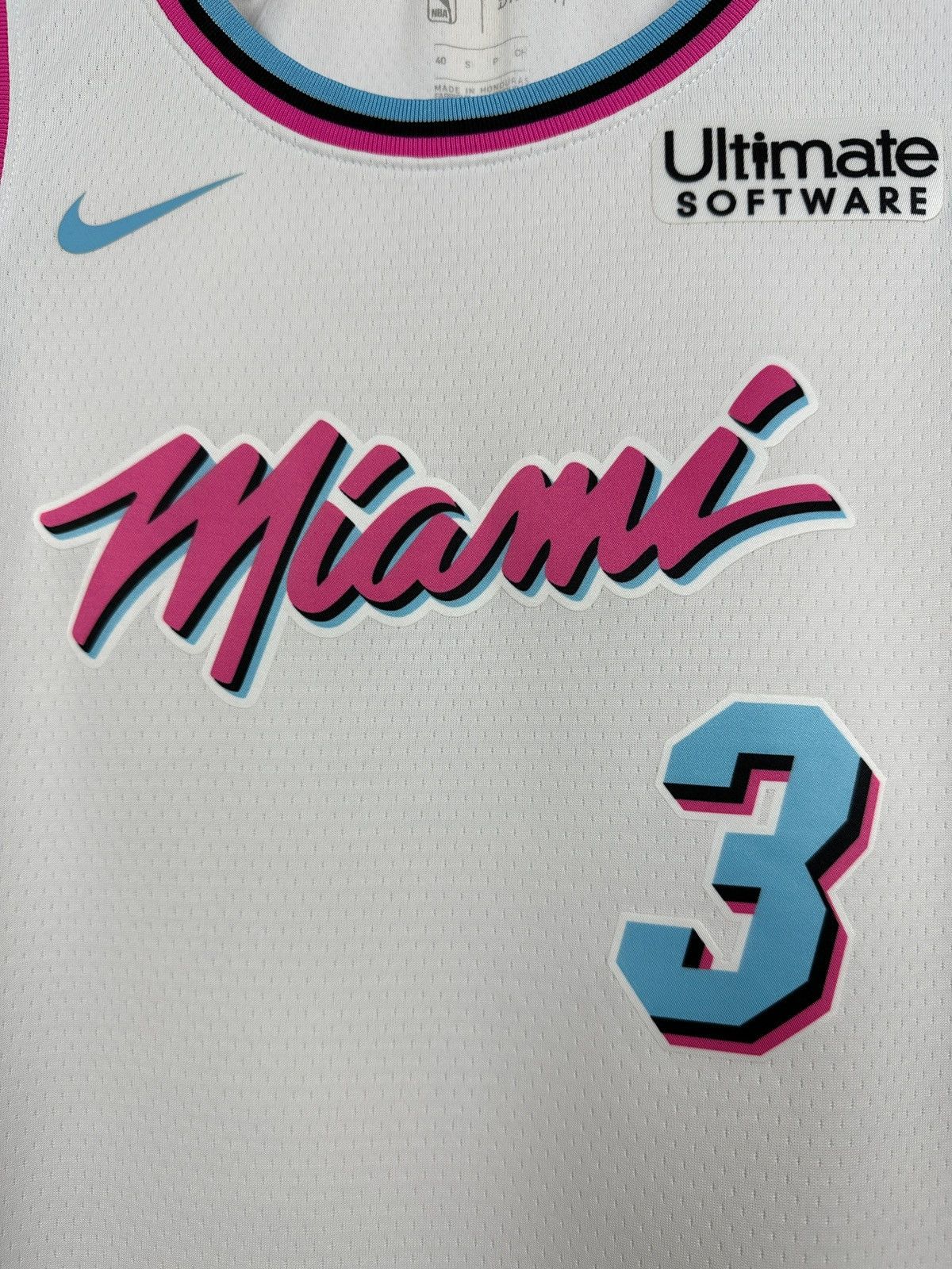 NBA Nike Miami Heat Swingman Vice City Dwyane Wade Jersey Size US S / EU 44-46 / 1 - 7 Thumbnail