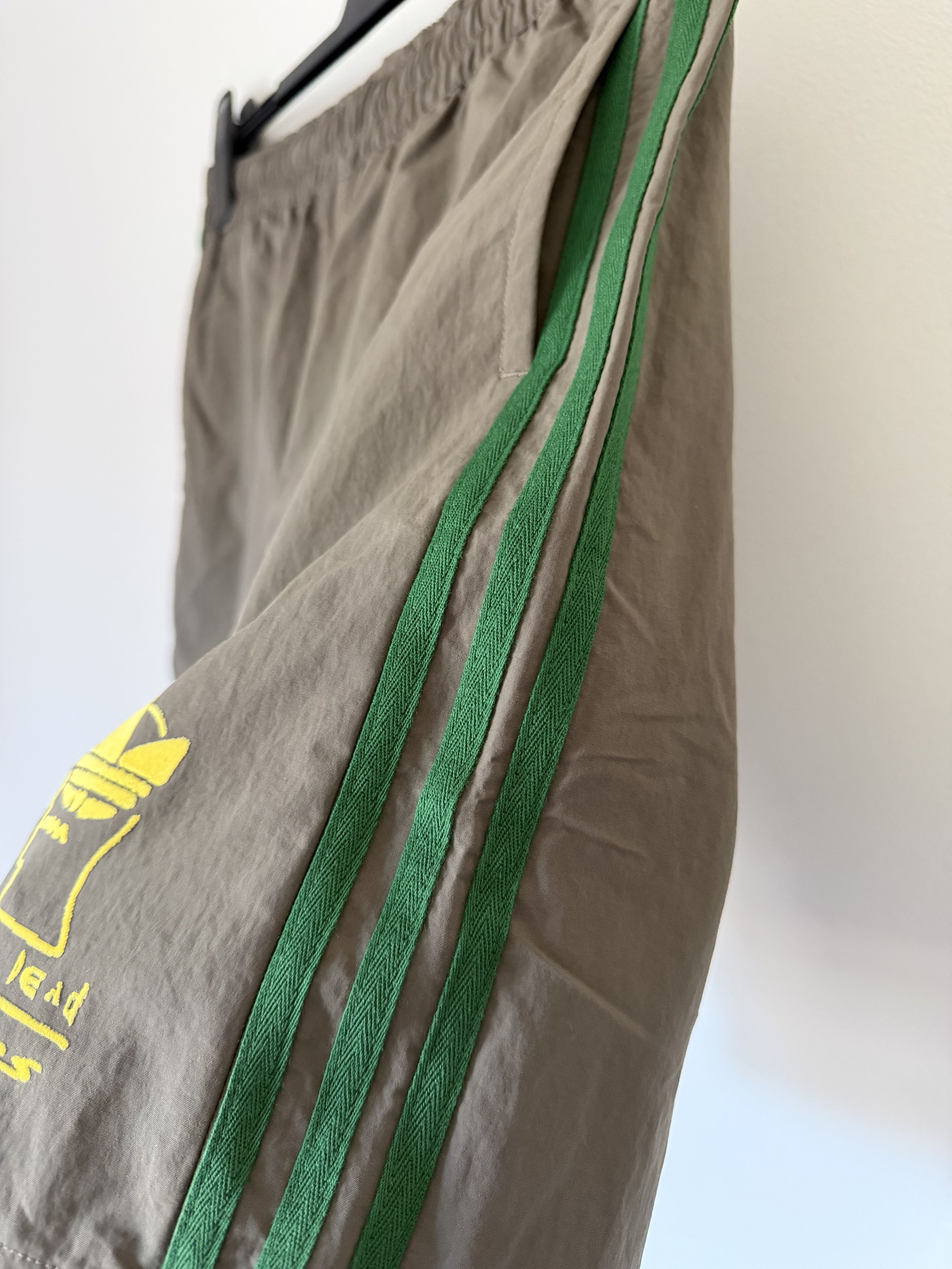 Adidas × Brain Dead Brain Dead Adidas Track Shorts in Brown Size US 32 / EU 48 - 3 Thumbnail