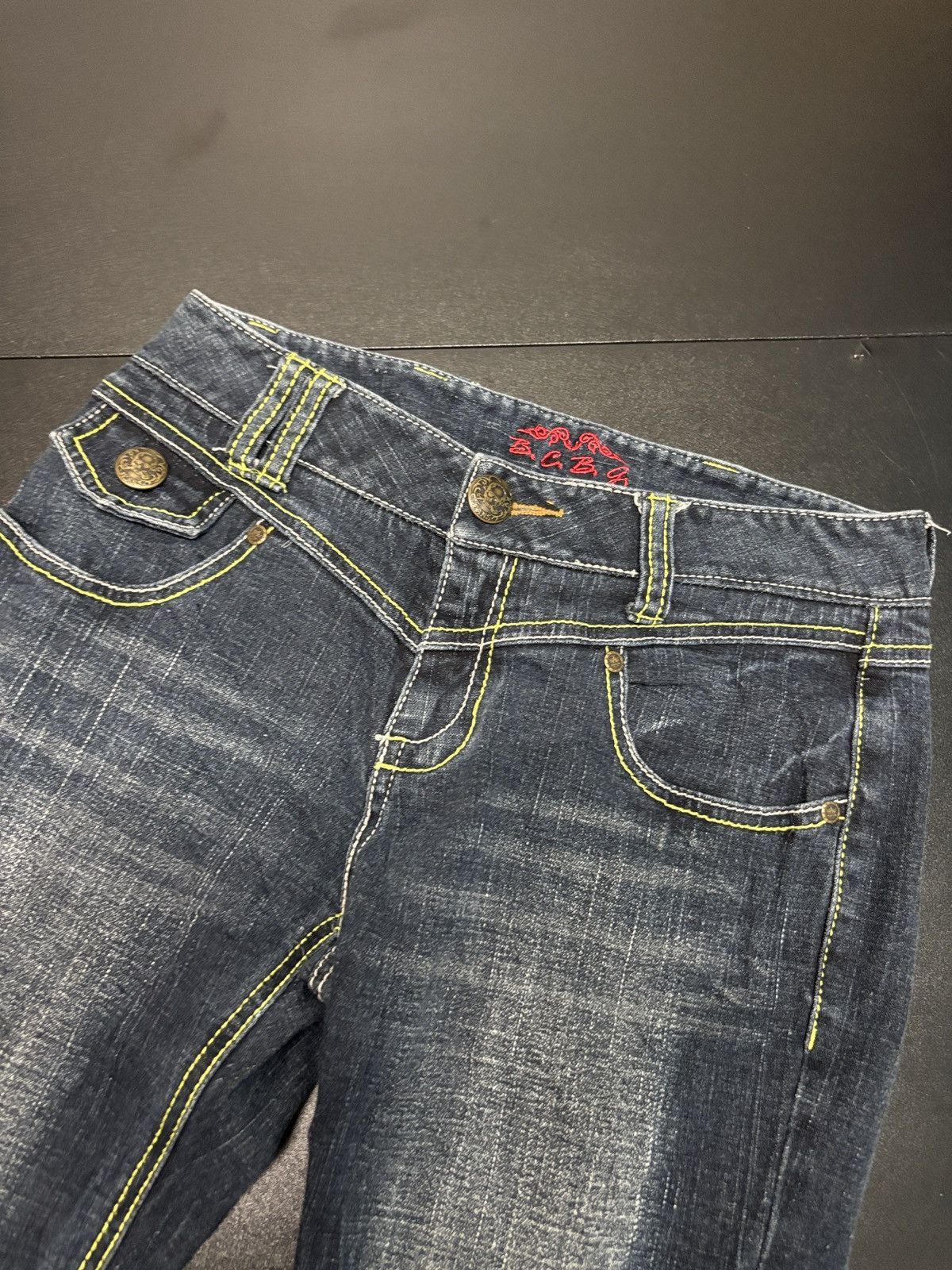 BCBGeneration Y2K BCBG Flare Bootcut Denim Jeans Size 28" / US 6 / IT 42 - 4 Thumbnail