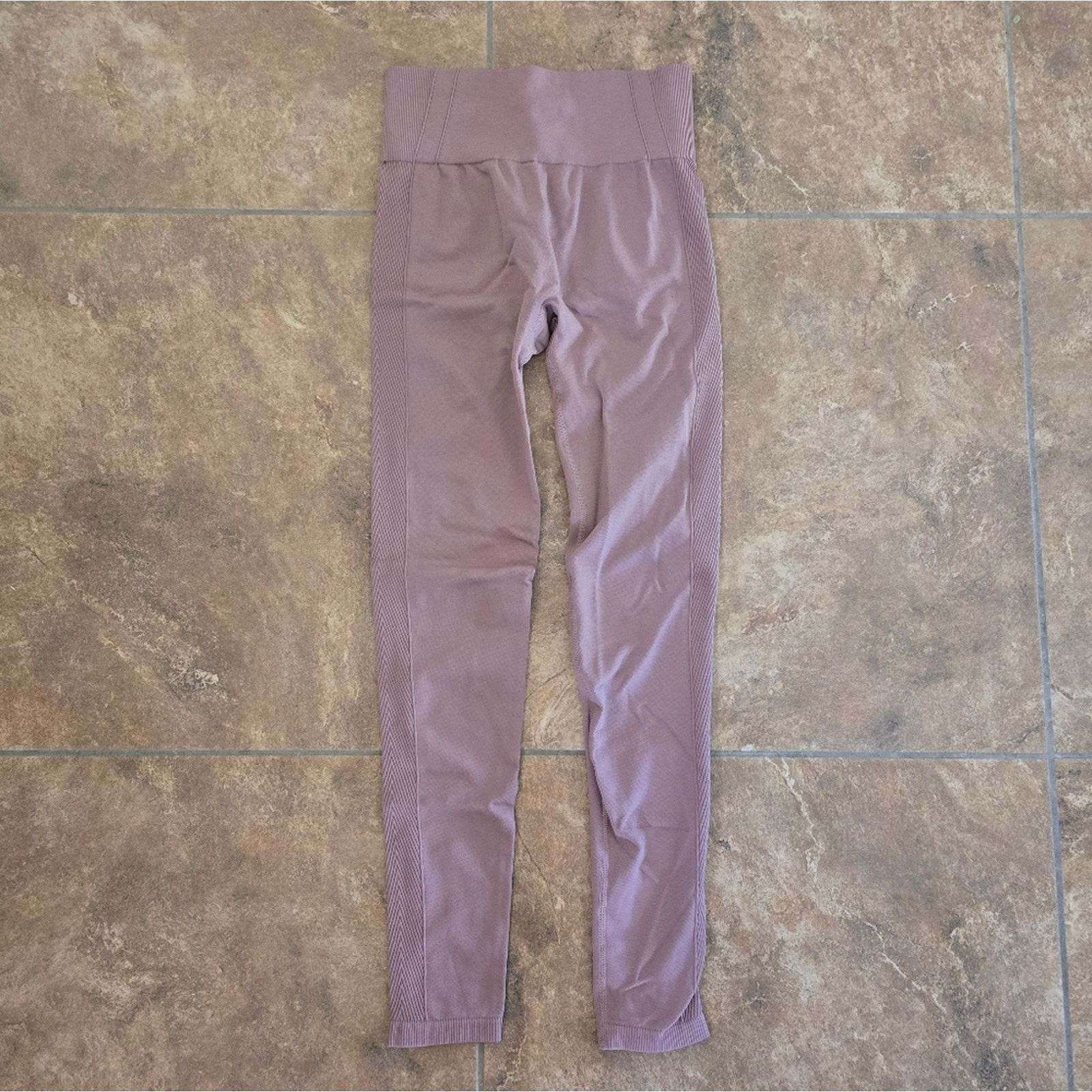 Guess Mauve | GUESS | High Waisted Legging Size 27" / US 4 / IT 40 - 1 Thumbnail