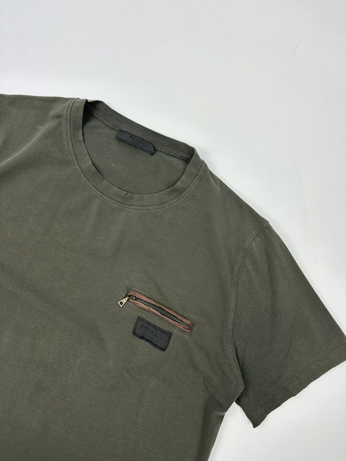 Prada Prada Milano Zip Chest Pocket Khaki Tee Size US M / EU 48-50 / 2 - 2 Thumbnail