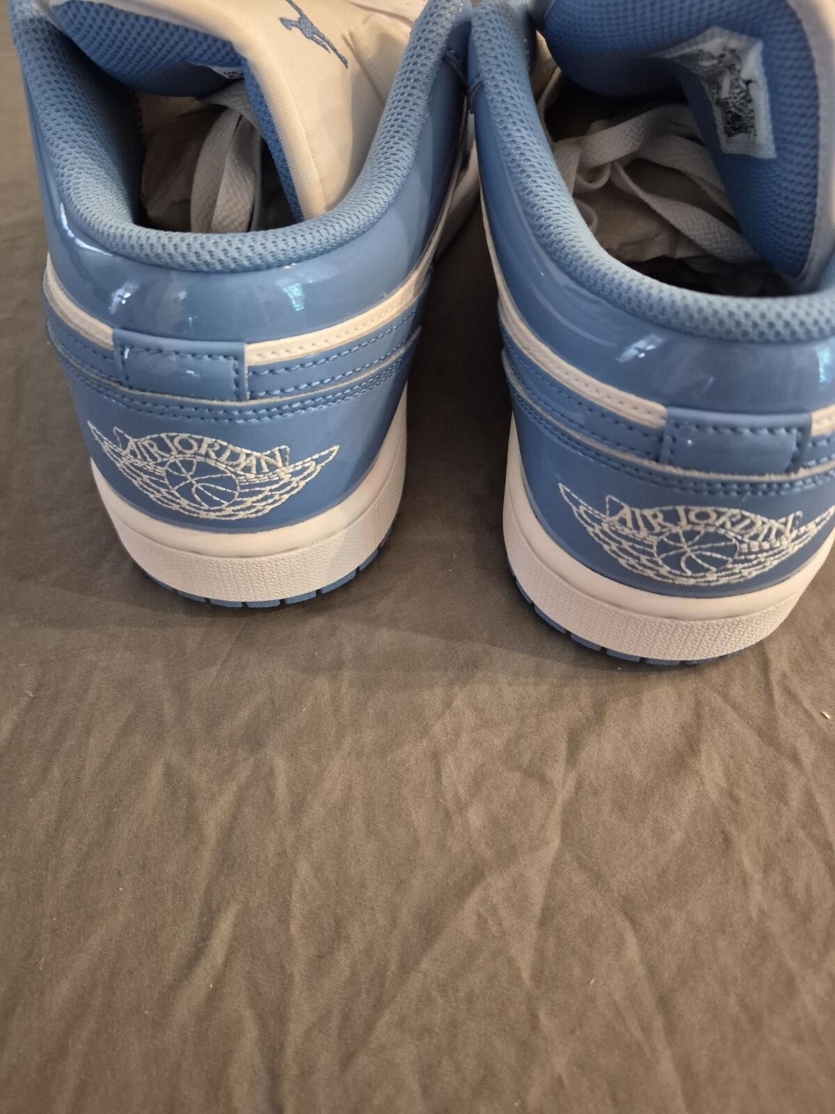 Jordan Brand Air Jordan 1 low unc blue Size 8 M Brand New Size US 8 / EU 41 - 3 Thumbnail