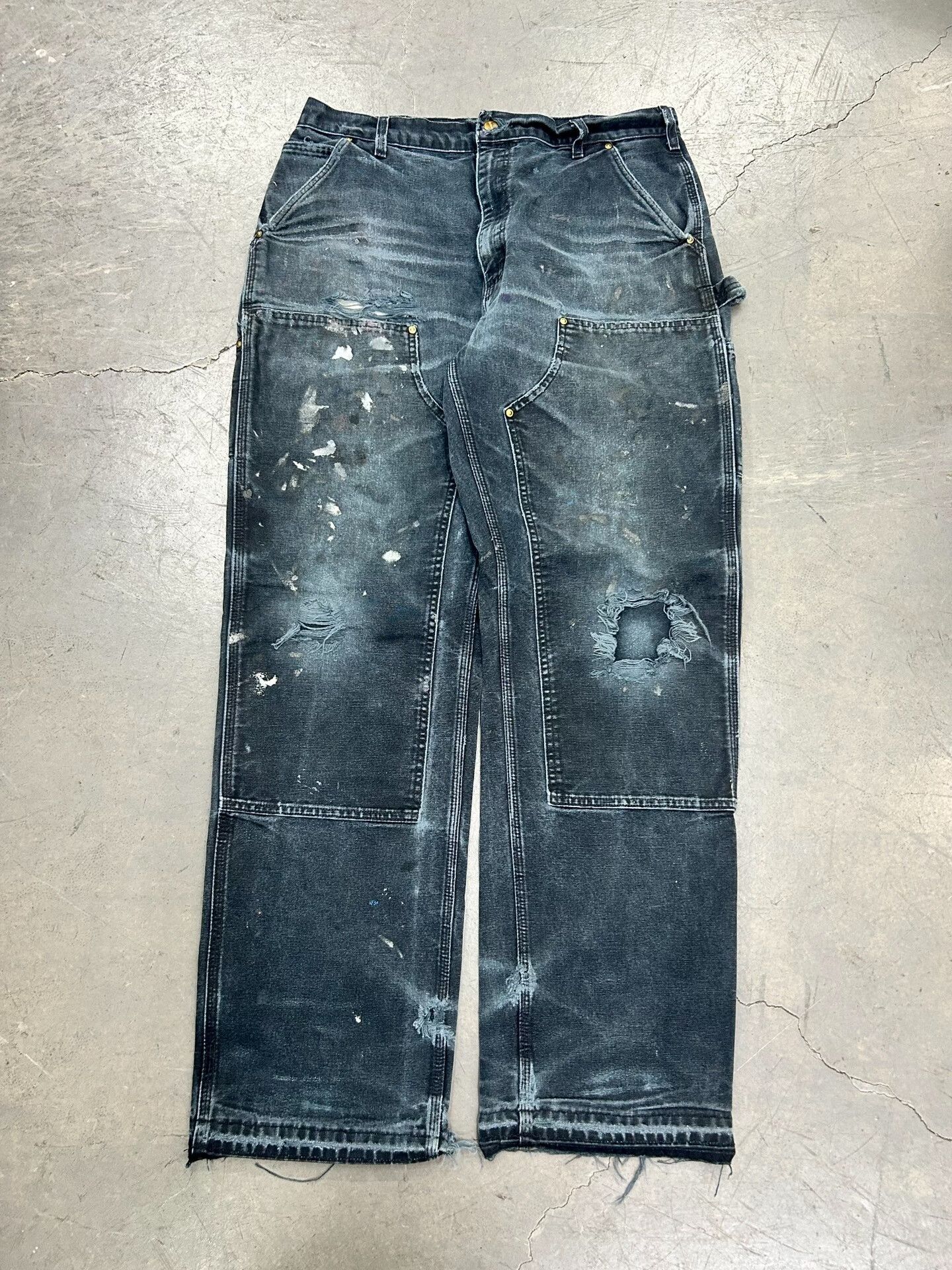 Vintage Vintage Carhartt B01 Black Faded Size US 28 / EU 44 - 1 Thumbnail