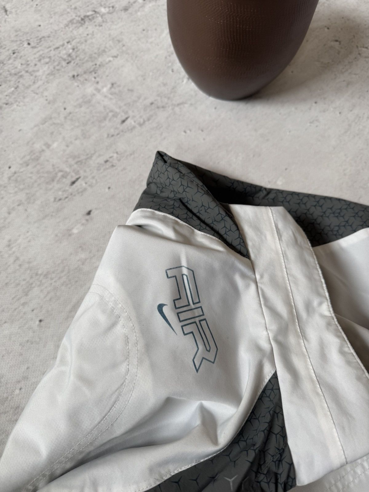 Nike × Vintage NIKE AIR MAX VINTAGE BASIC LOGO OVERSIZE BAGGY LIGHT JACKET Size US S / EU 44-46 / 1 - 9 Thumbnail