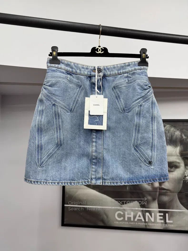 Chanel Chanel 25K bow denim skirt Size 24" / US 00 / IT 34 - 1 Thumbnail