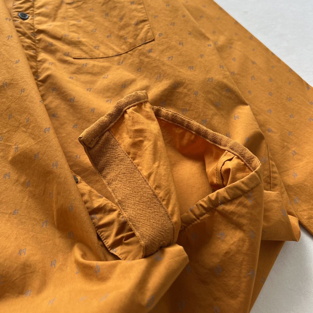 John Undercover × Jun Takahashi × Undercover UNDERCOVER 12-13AW LONG-SLEEVE SHIRT NUMBER FONT PATTERN Size US L / EU 52-54 / 3 - 8 Thumbnail