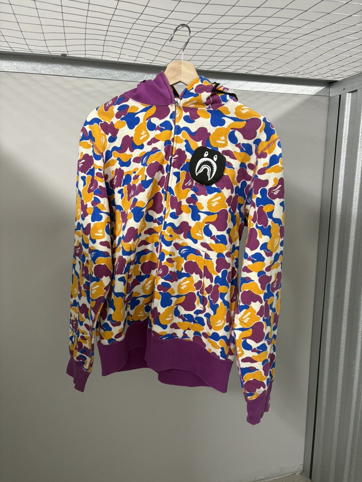 Bape Bape X Bearbrick Los Angeles exclusive zip (worn by carti) Size US L / EU 52-54 / 3 - 2 Thumbnail